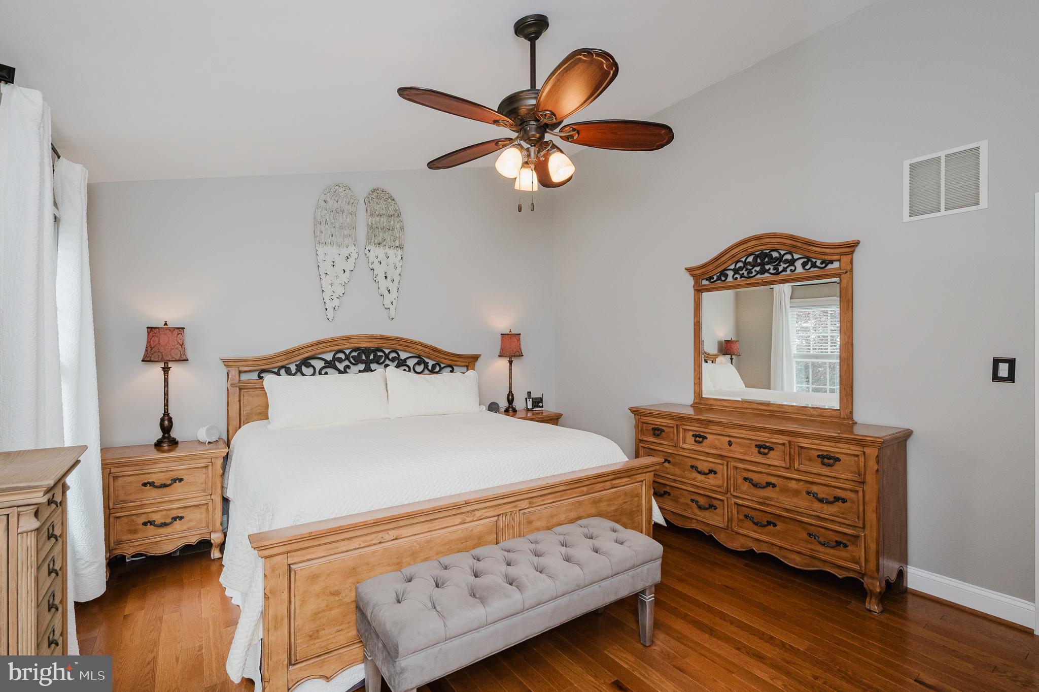 FOREST LAKES - Residential