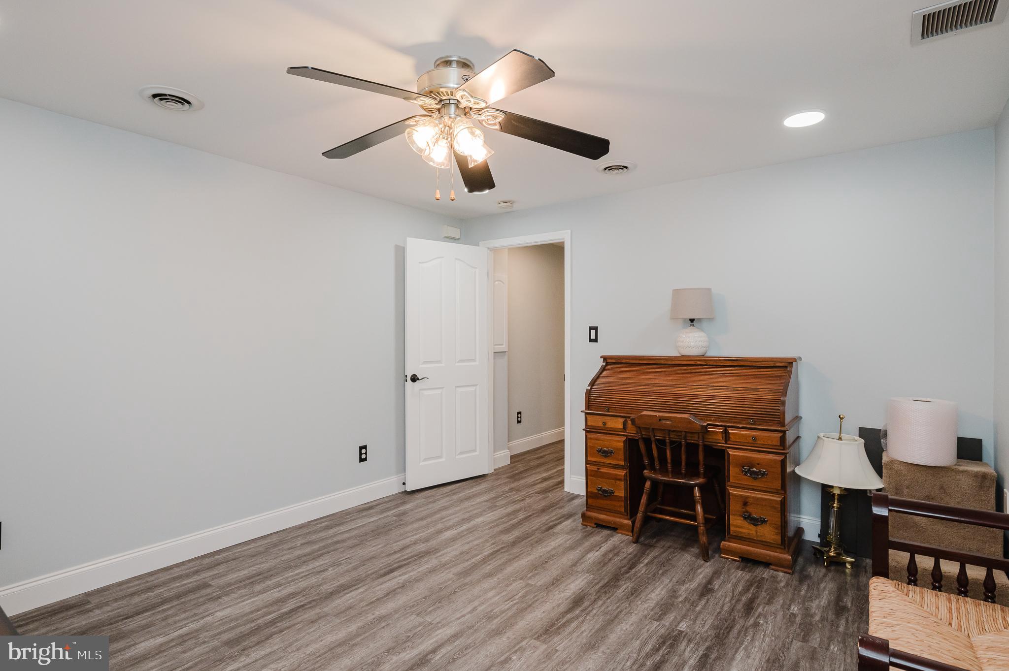 FOREST LAKES - Residential