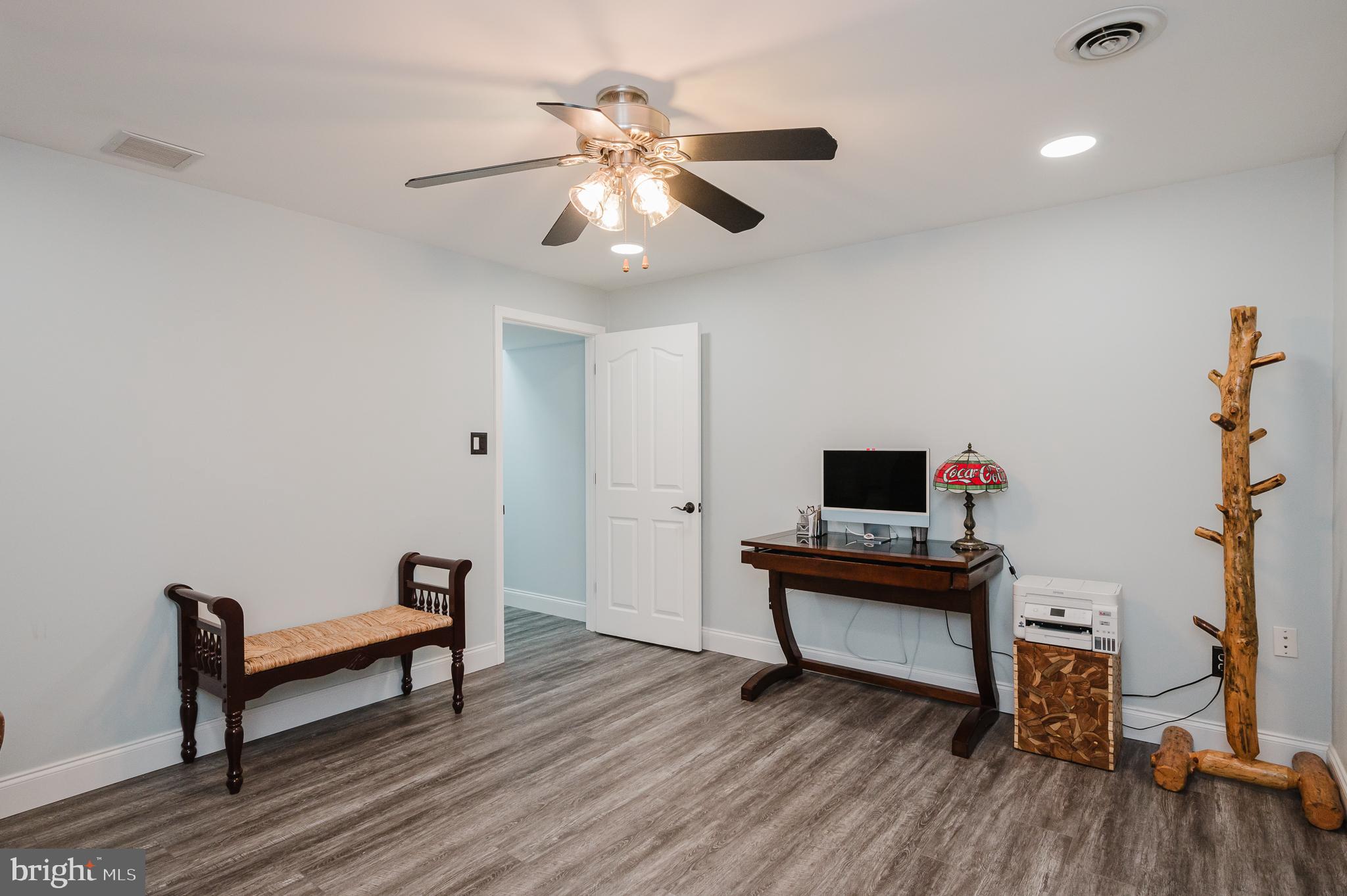 FOREST LAKES - Residential