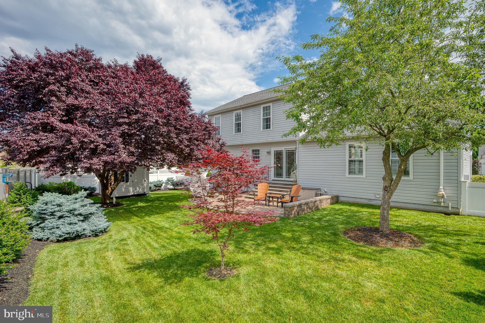 FOREST LAKES - Residential