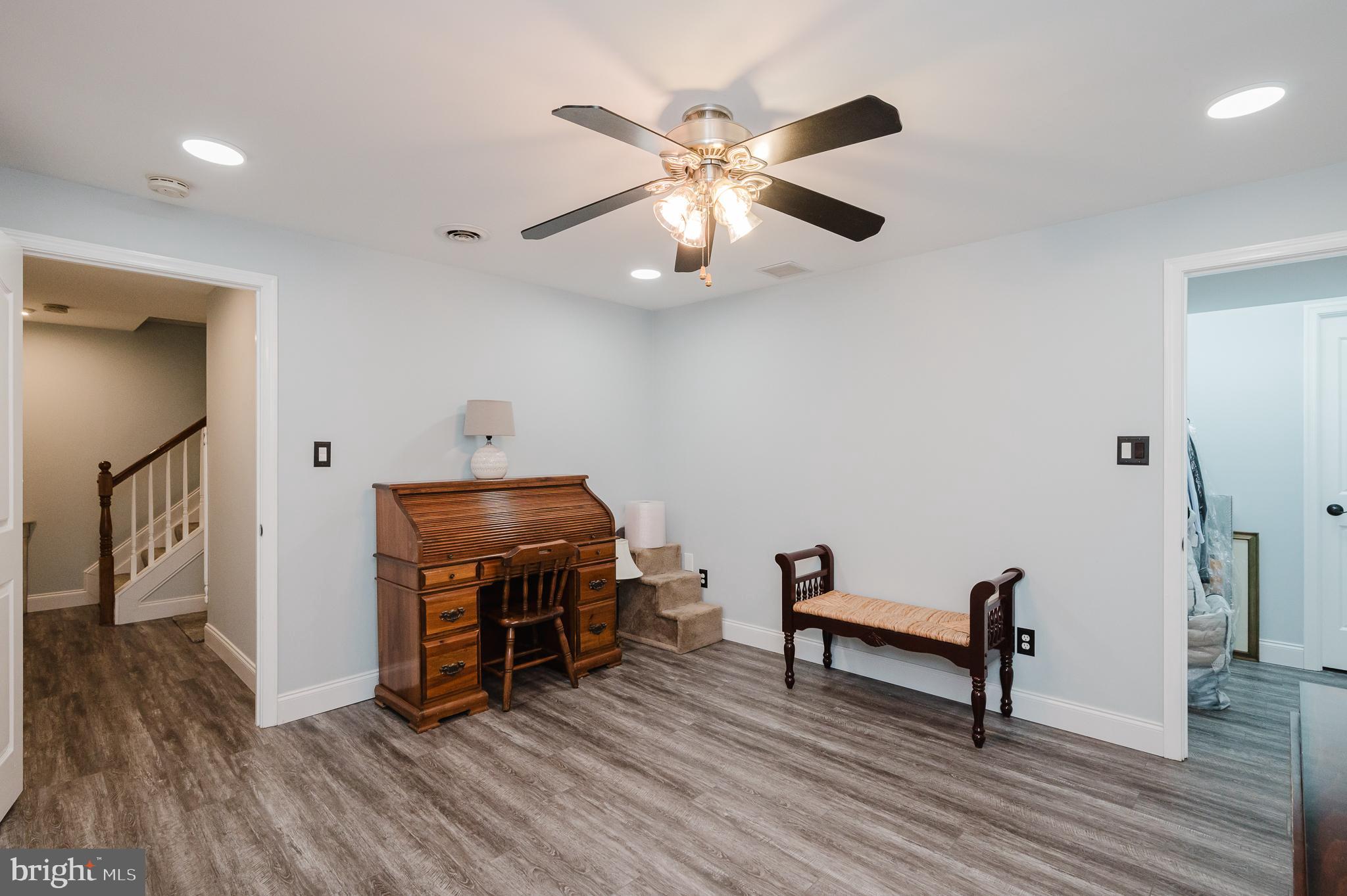 FOREST LAKES - Residential