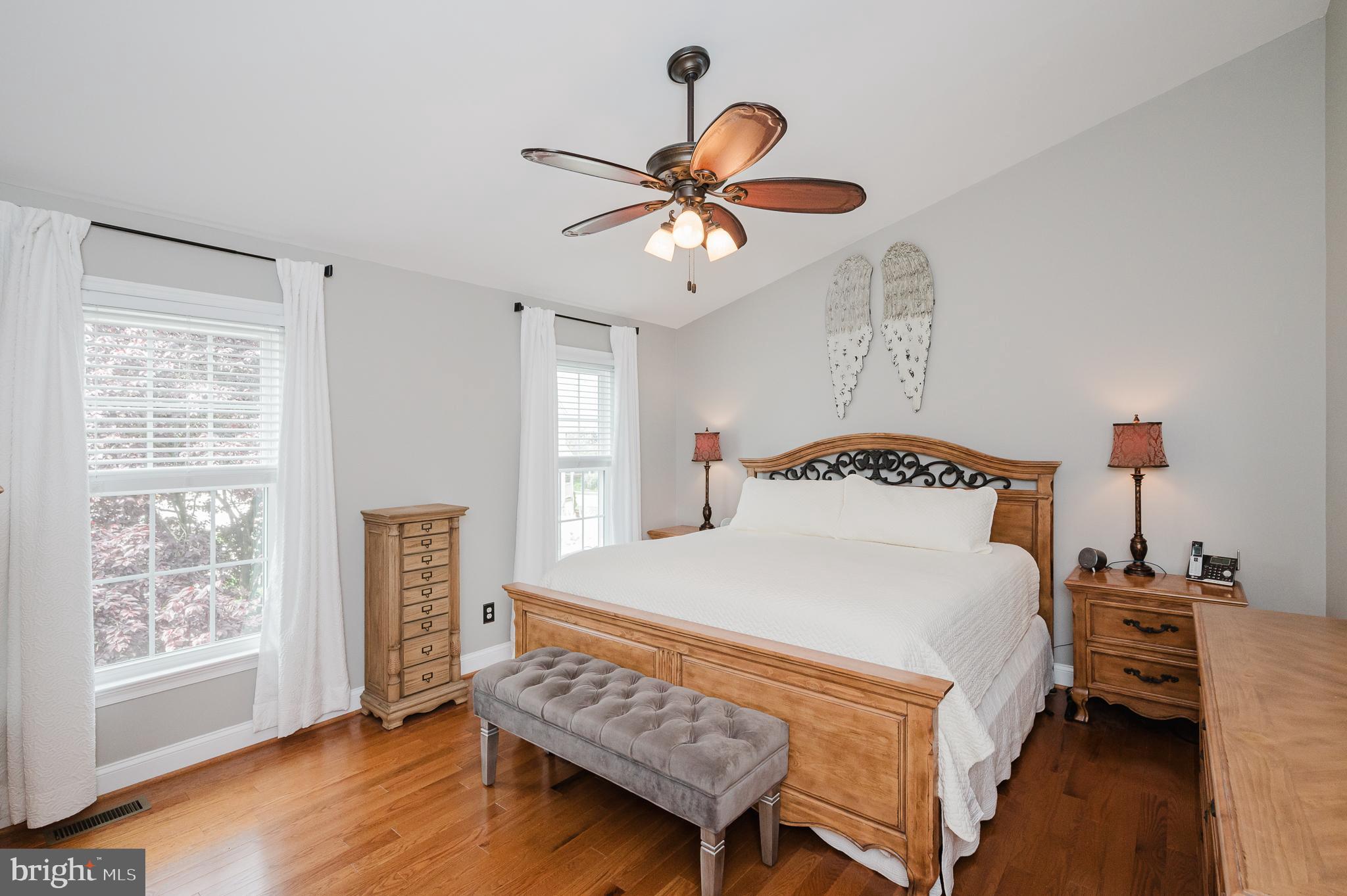 FOREST LAKES - Residential