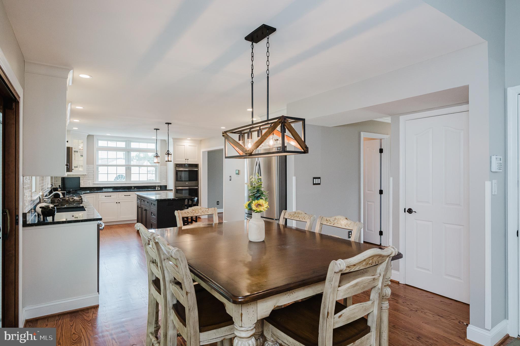 FOREST LAKES - Residential