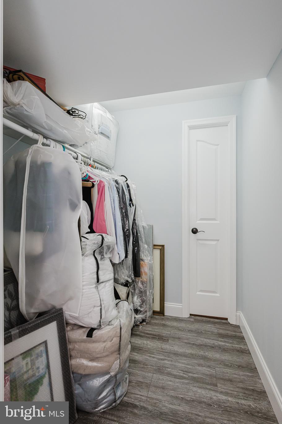 FOREST LAKES - Residential