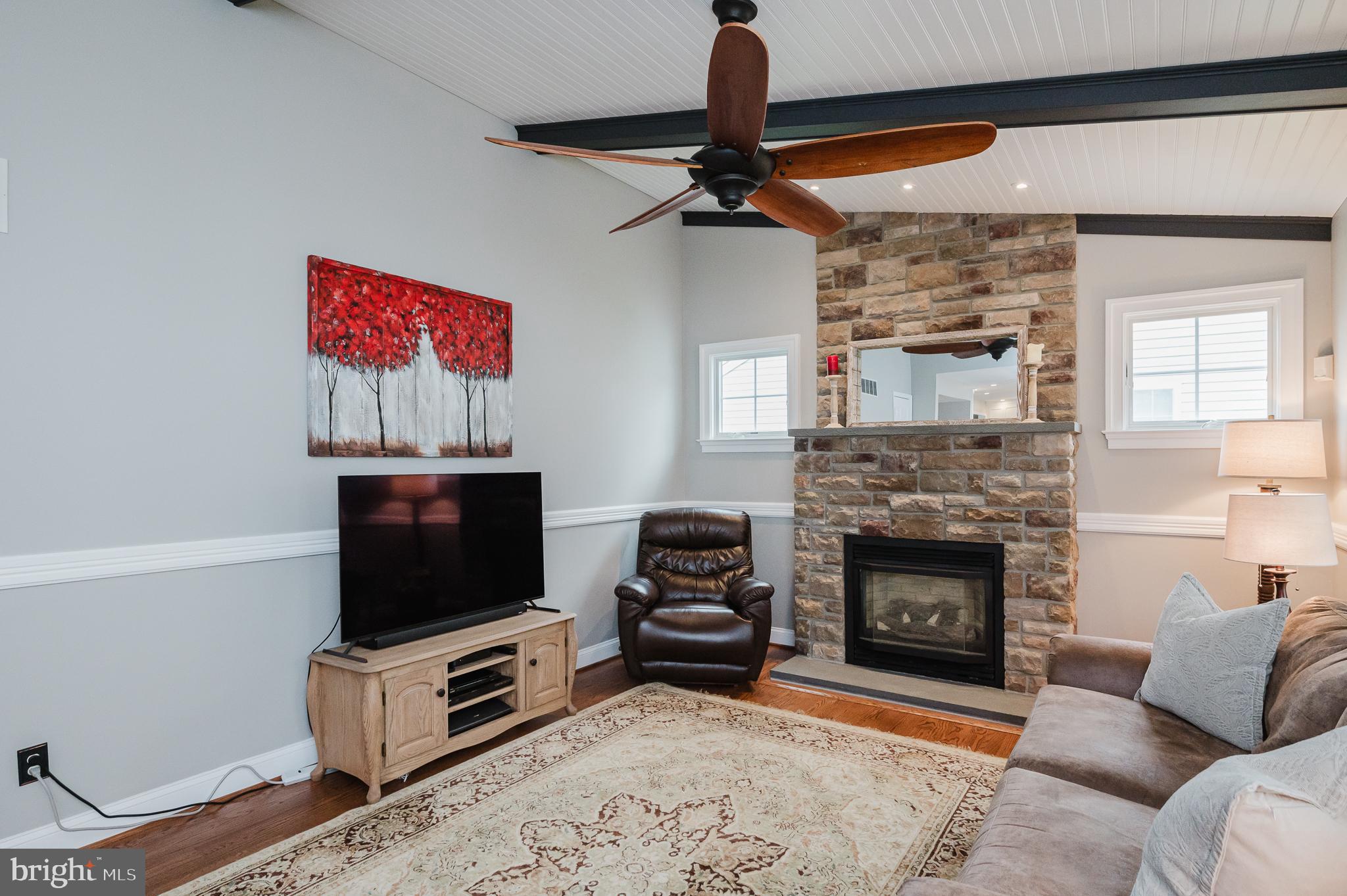 FOREST LAKES - Residential