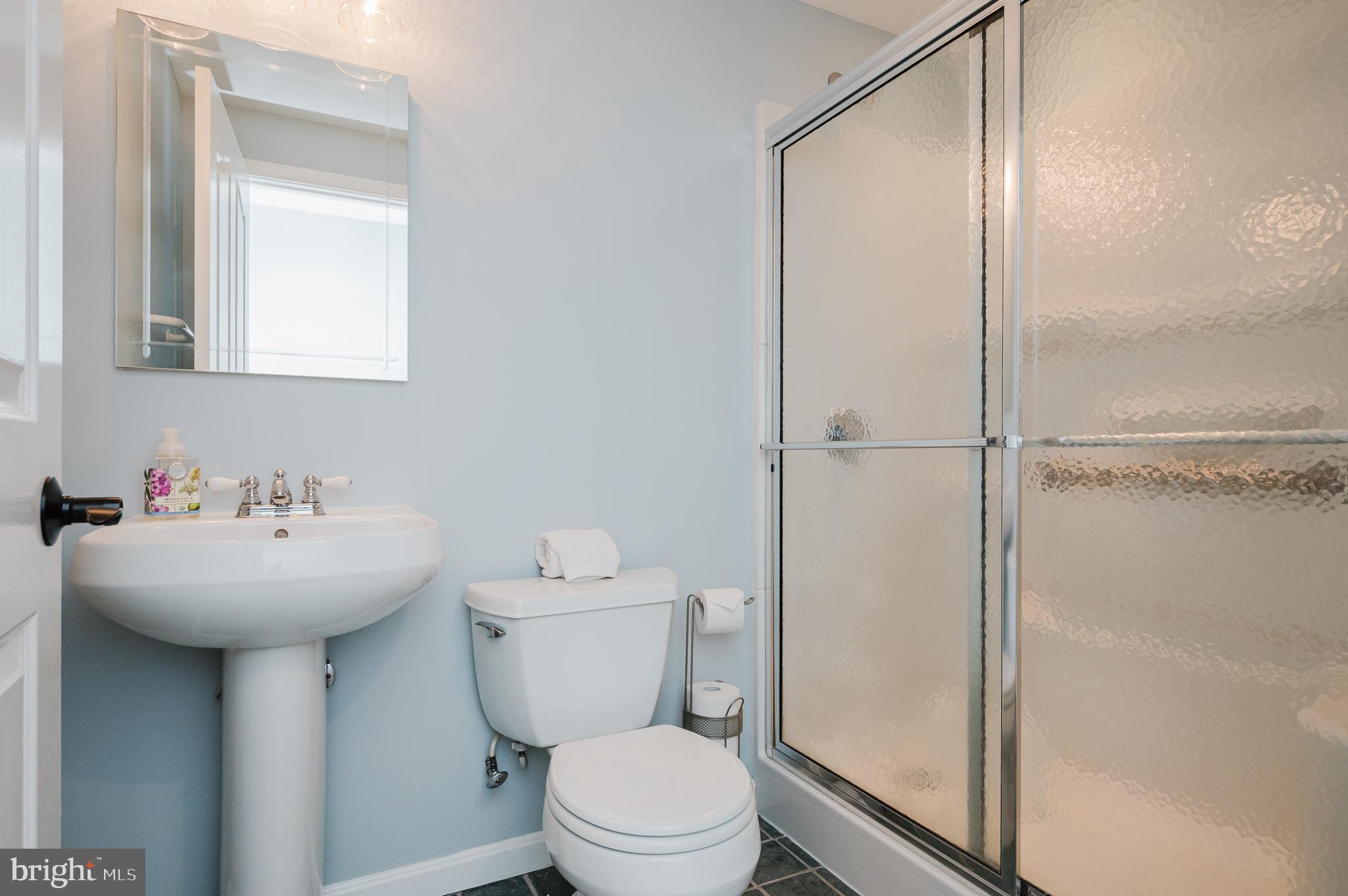 FOREST LAKES - Residential