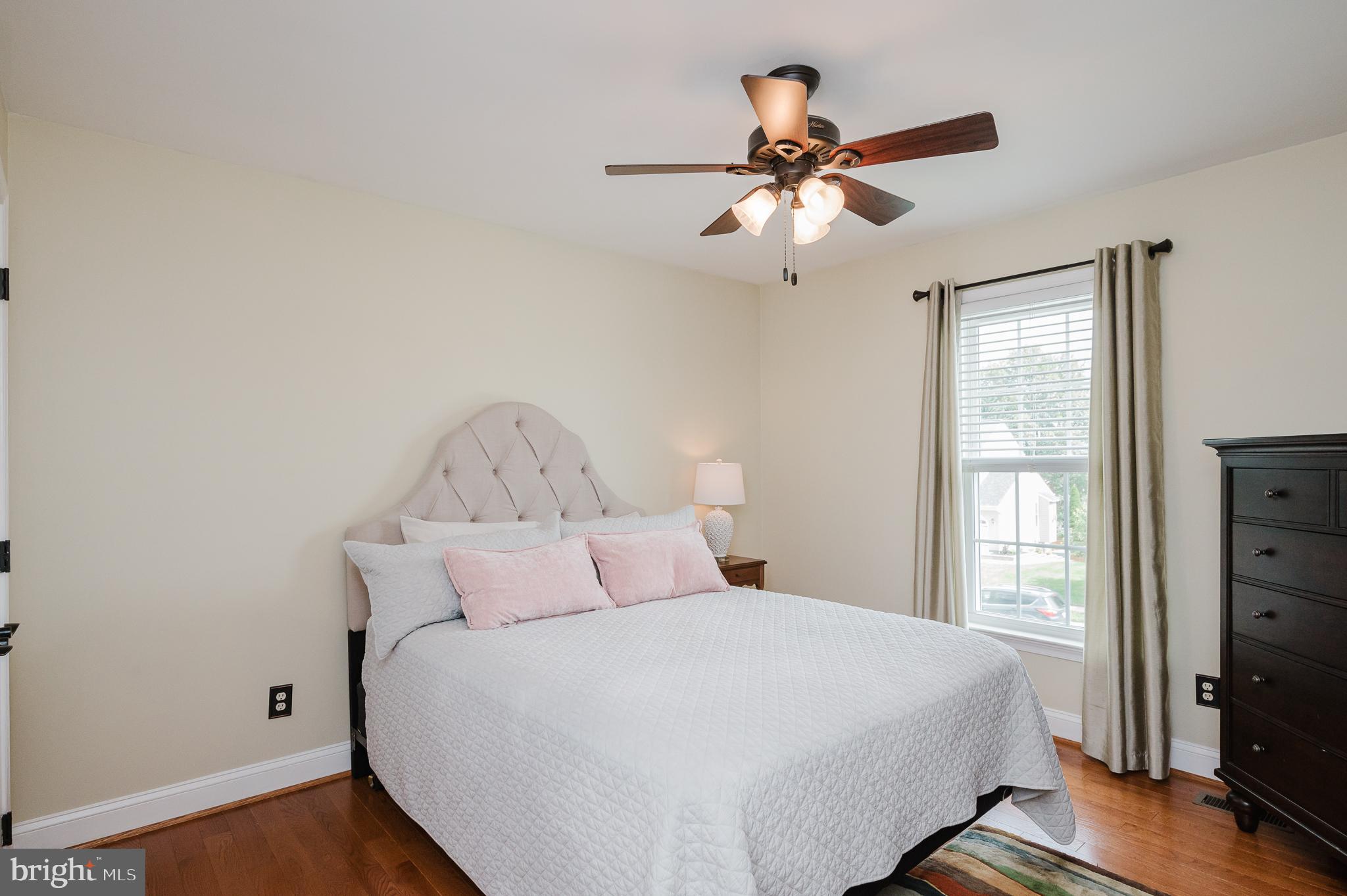 FOREST LAKES - Residential