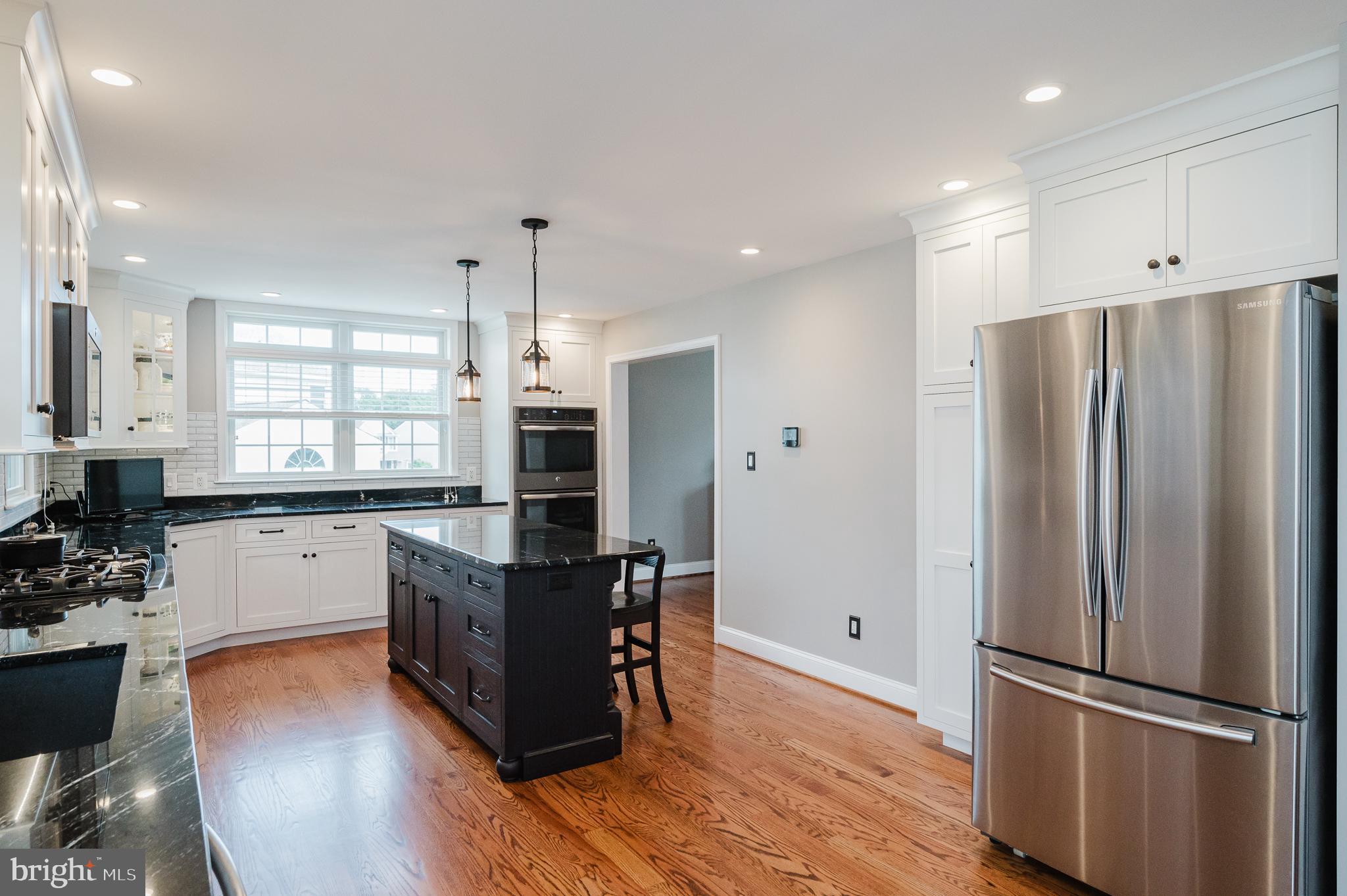 FOREST LAKES - Residential