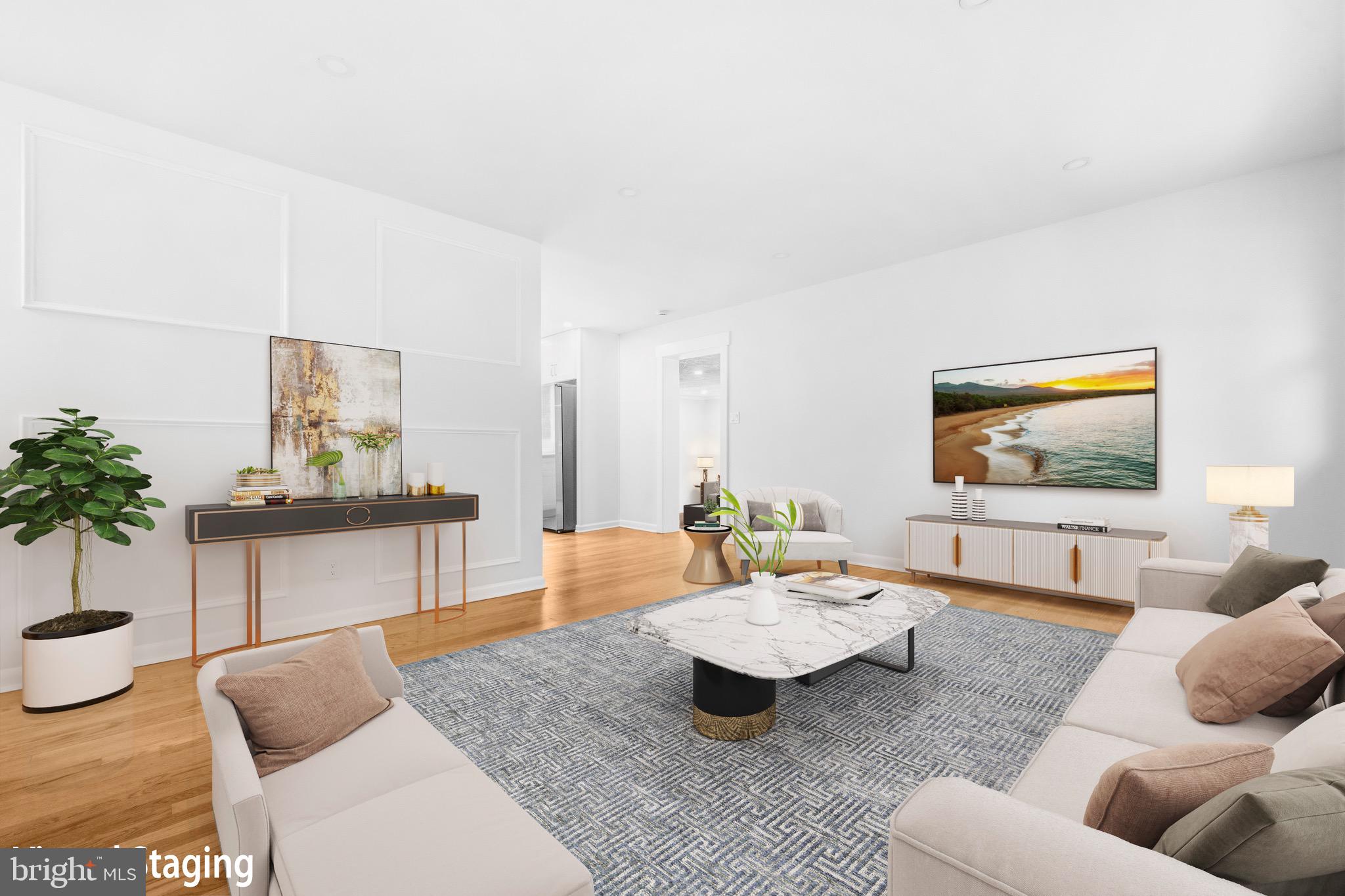 8618 LANTERN LANE