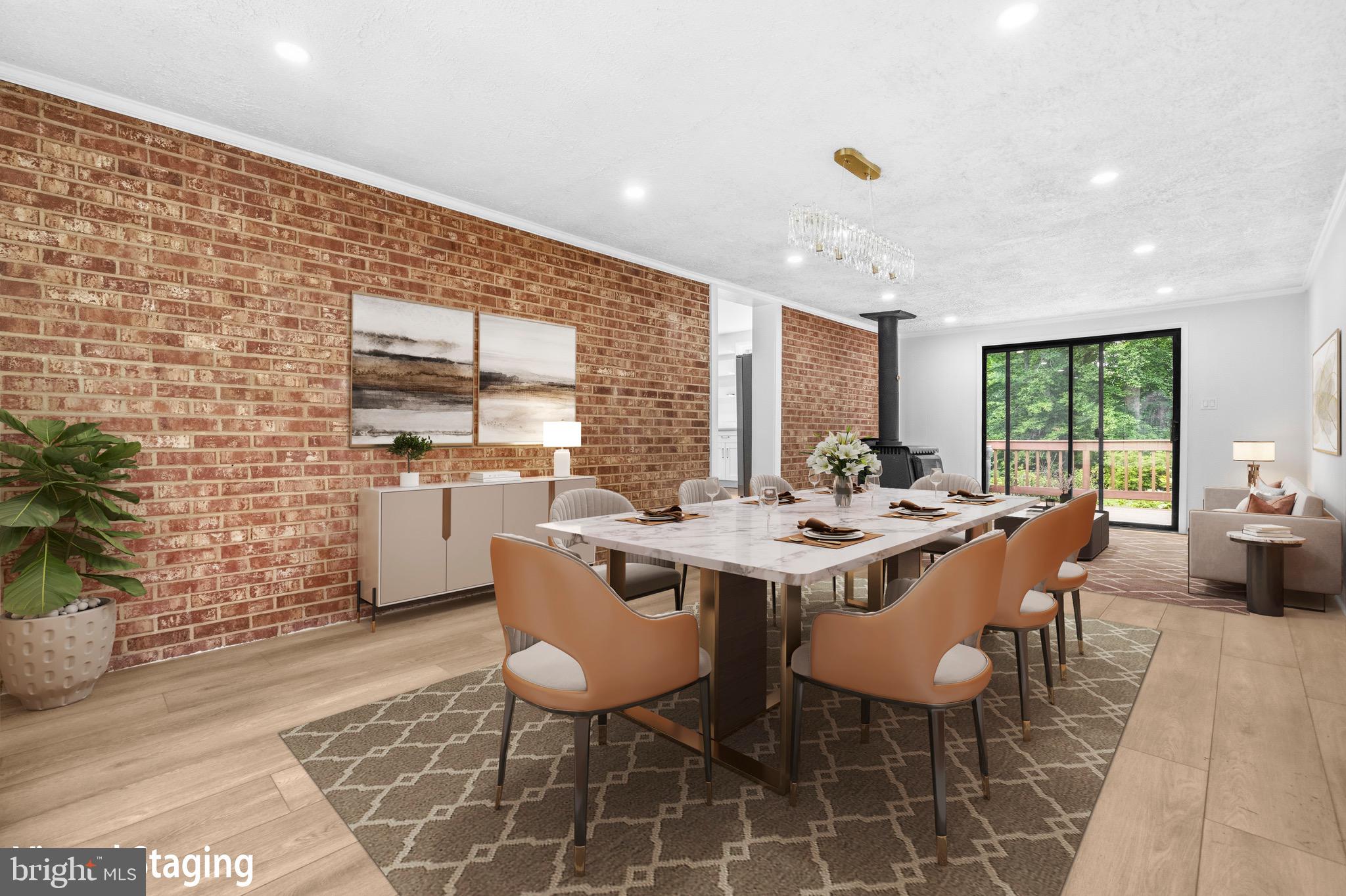 8618 LANTERN LANE