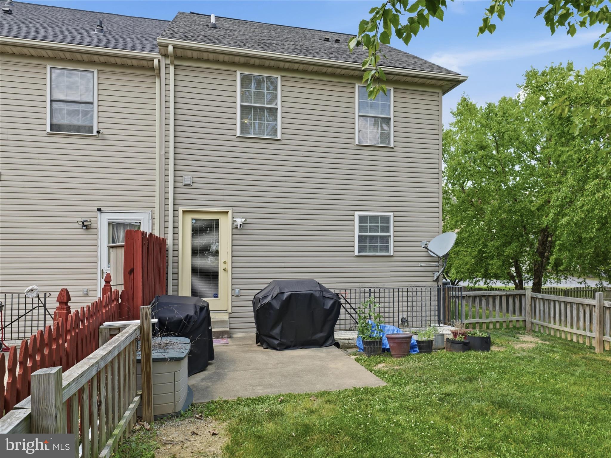 HAMMONDS MILL - Residential