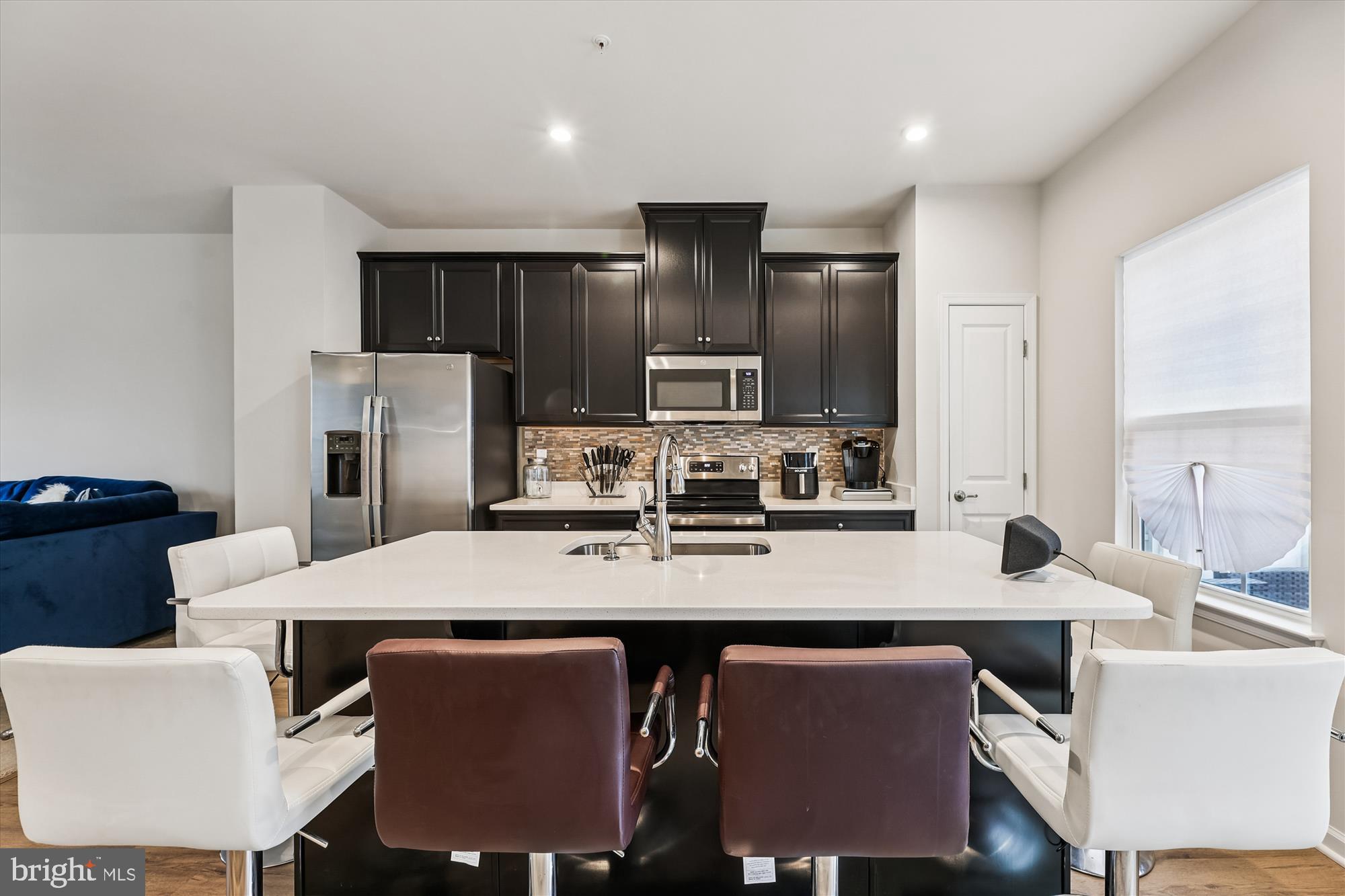 ANCHOR POINT - Residential