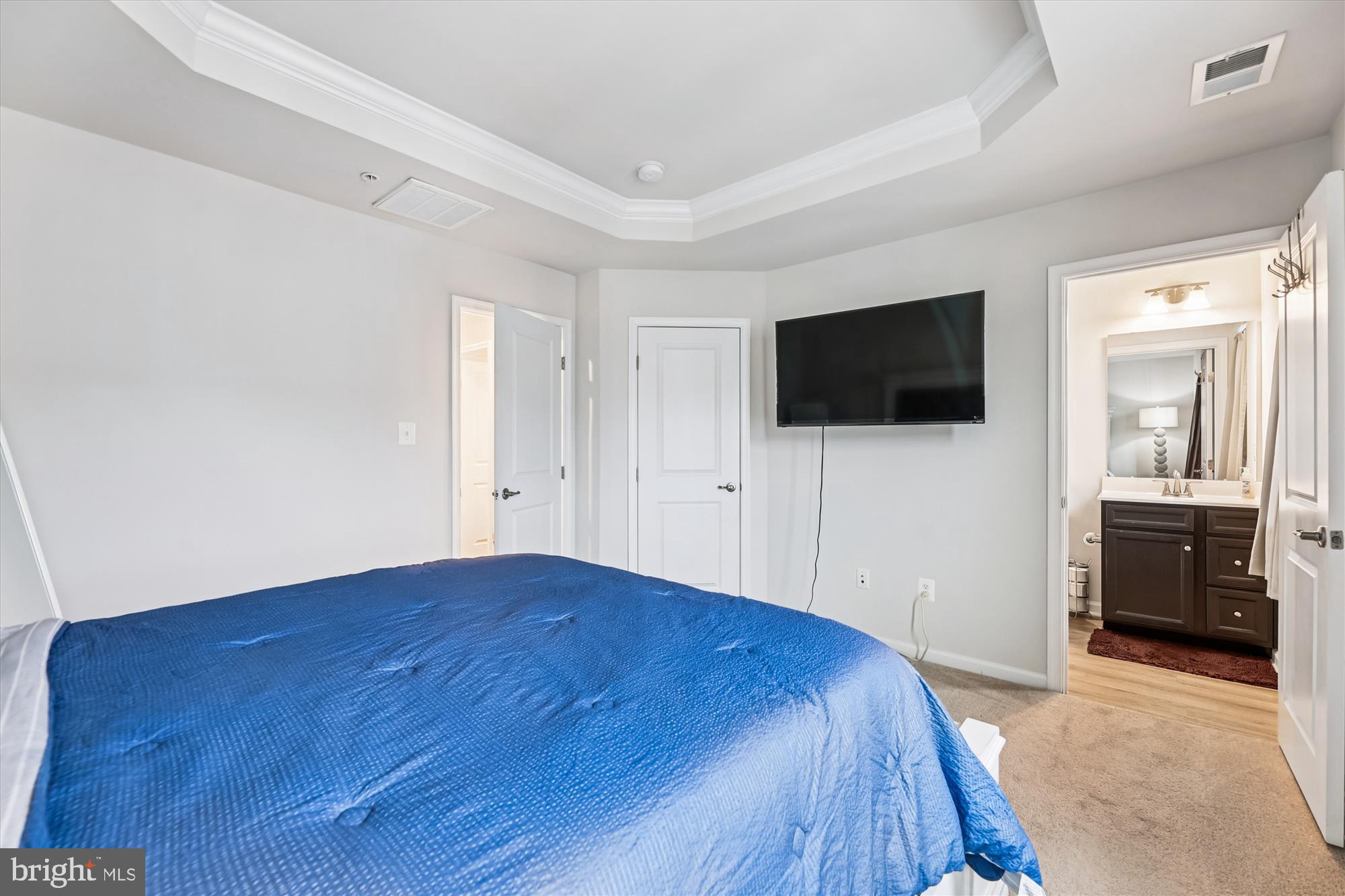 ANCHOR POINT - Residential