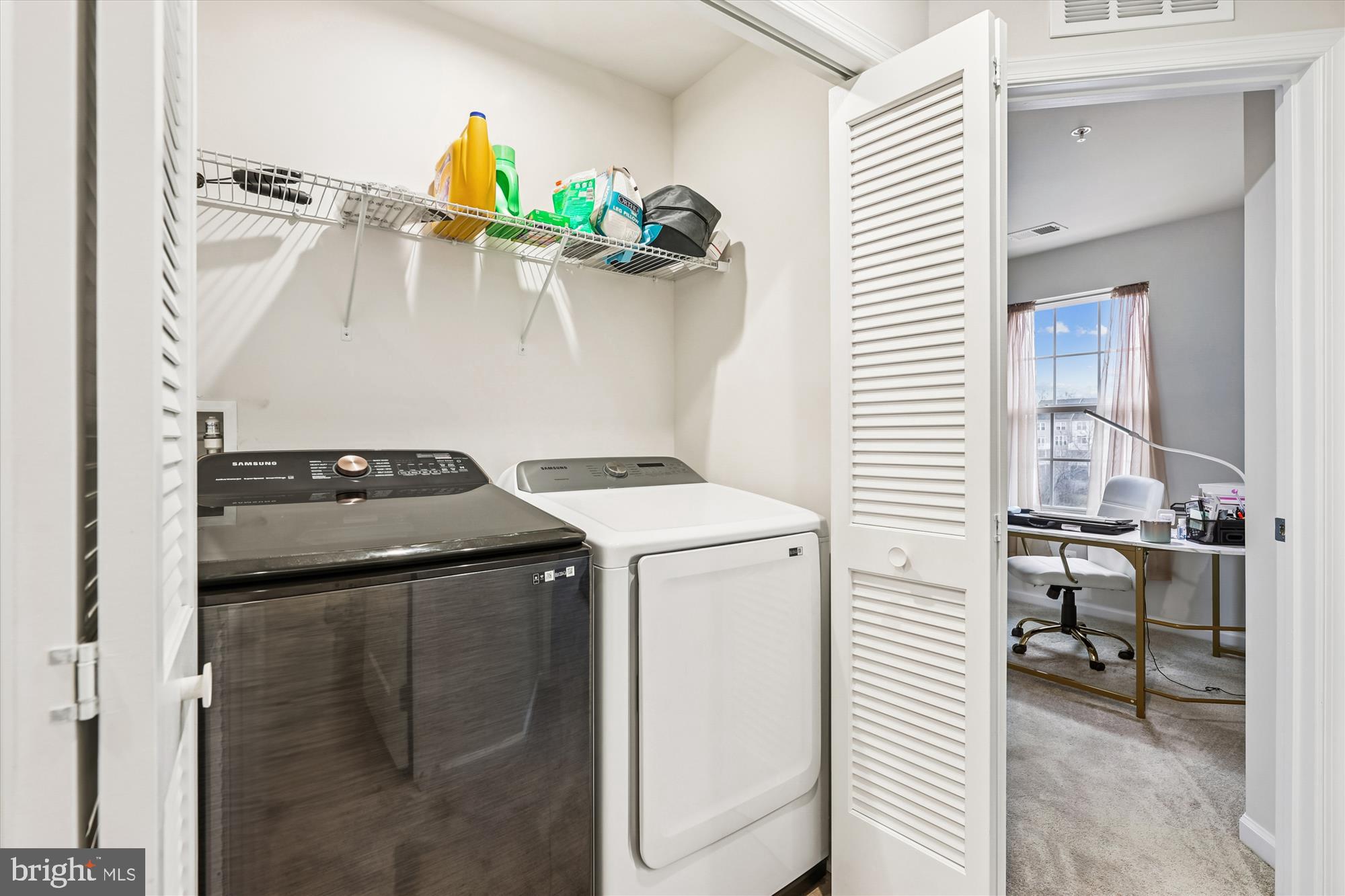 ANCHOR POINT - Residential