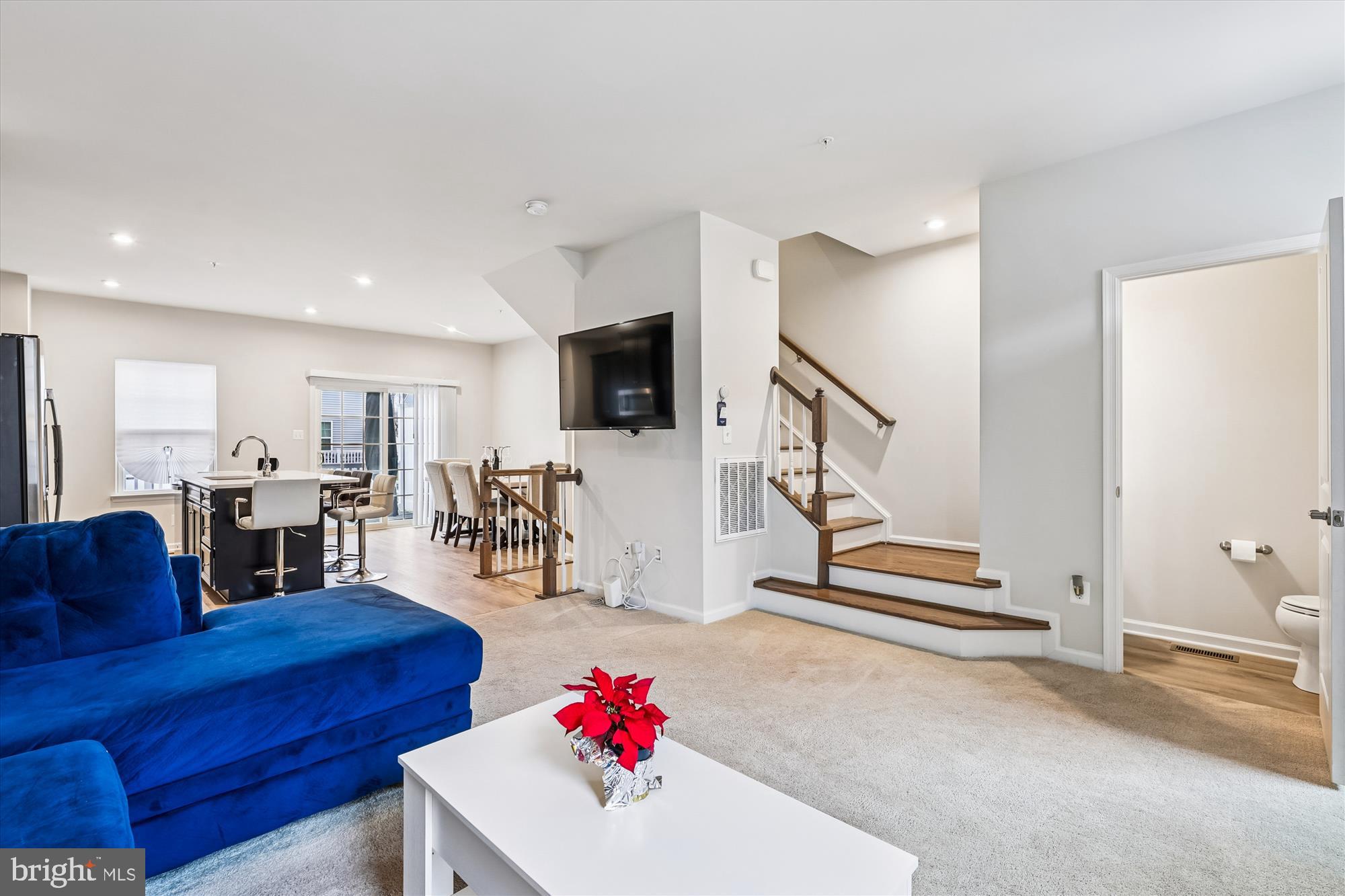 ANCHOR POINT - Residential