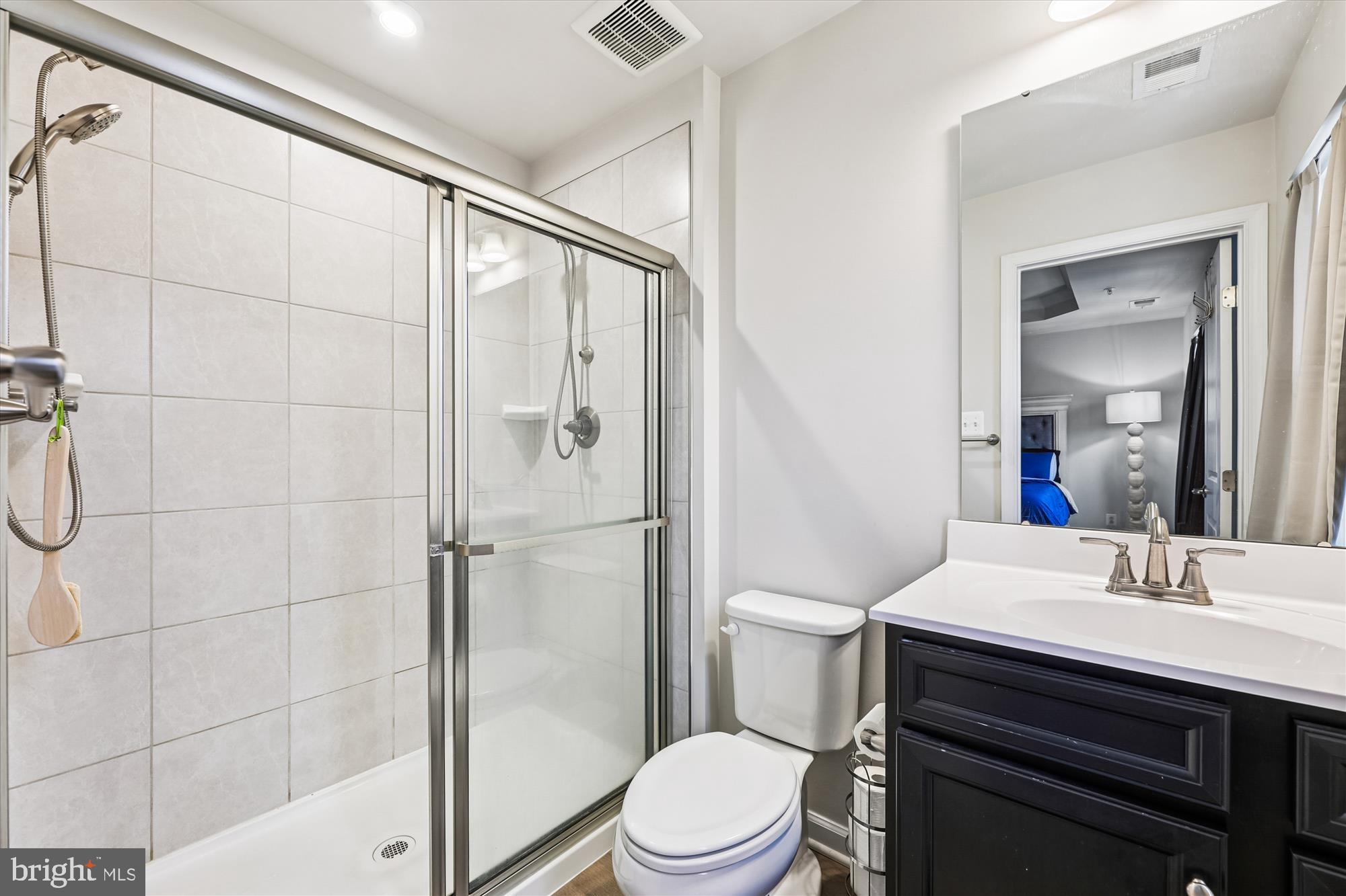 ANCHOR POINT - Residential