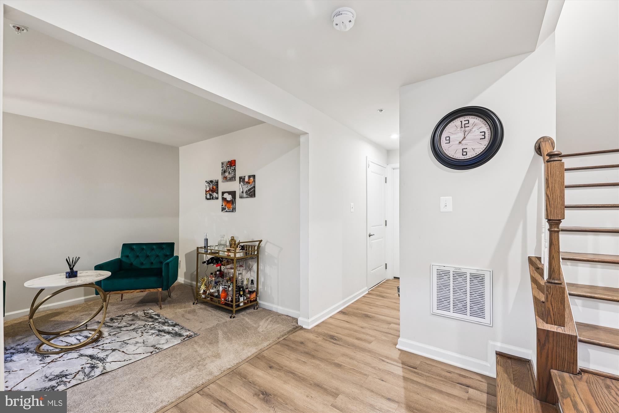 ANCHOR POINT - Residential