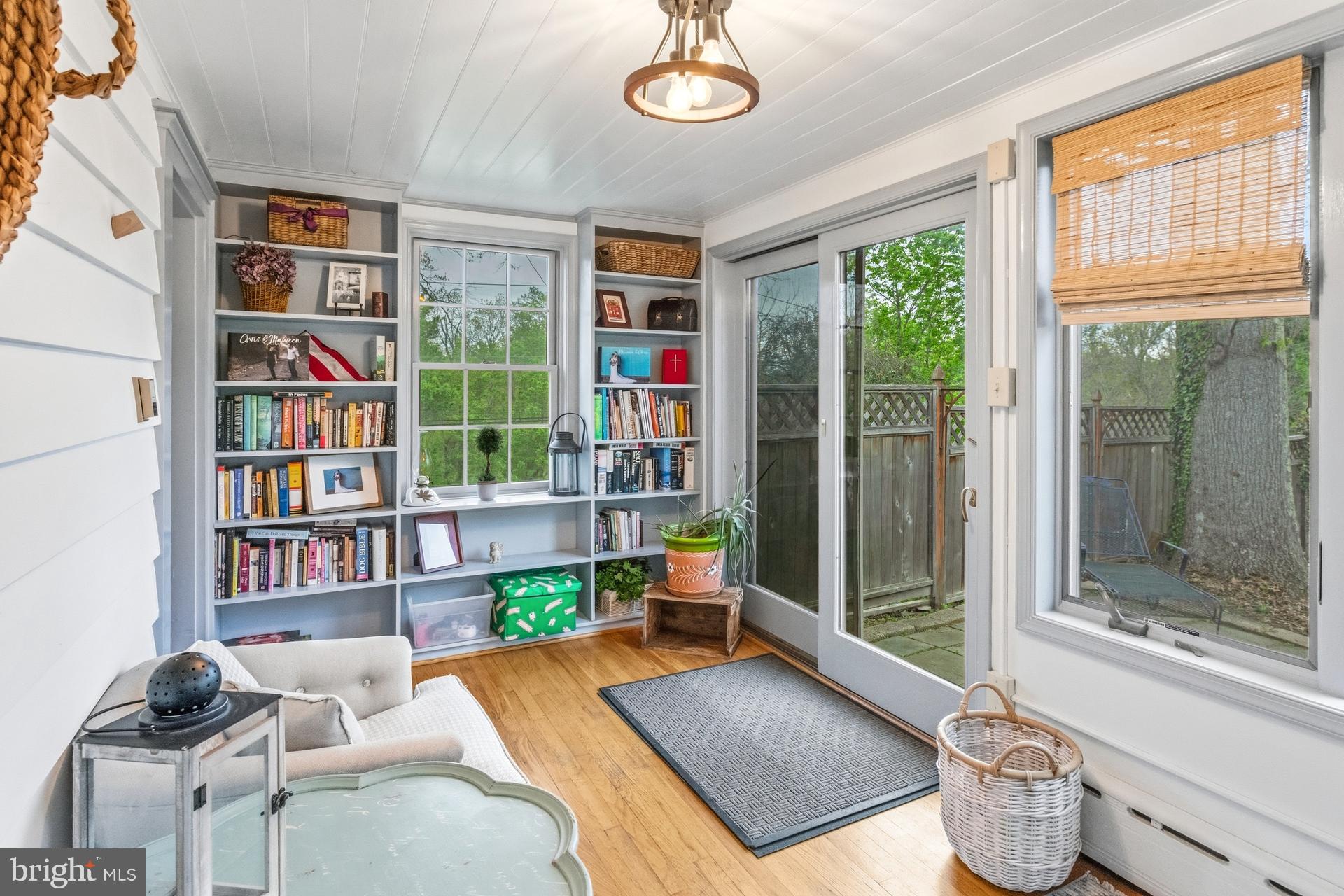 DOYLESTOWN - Residential