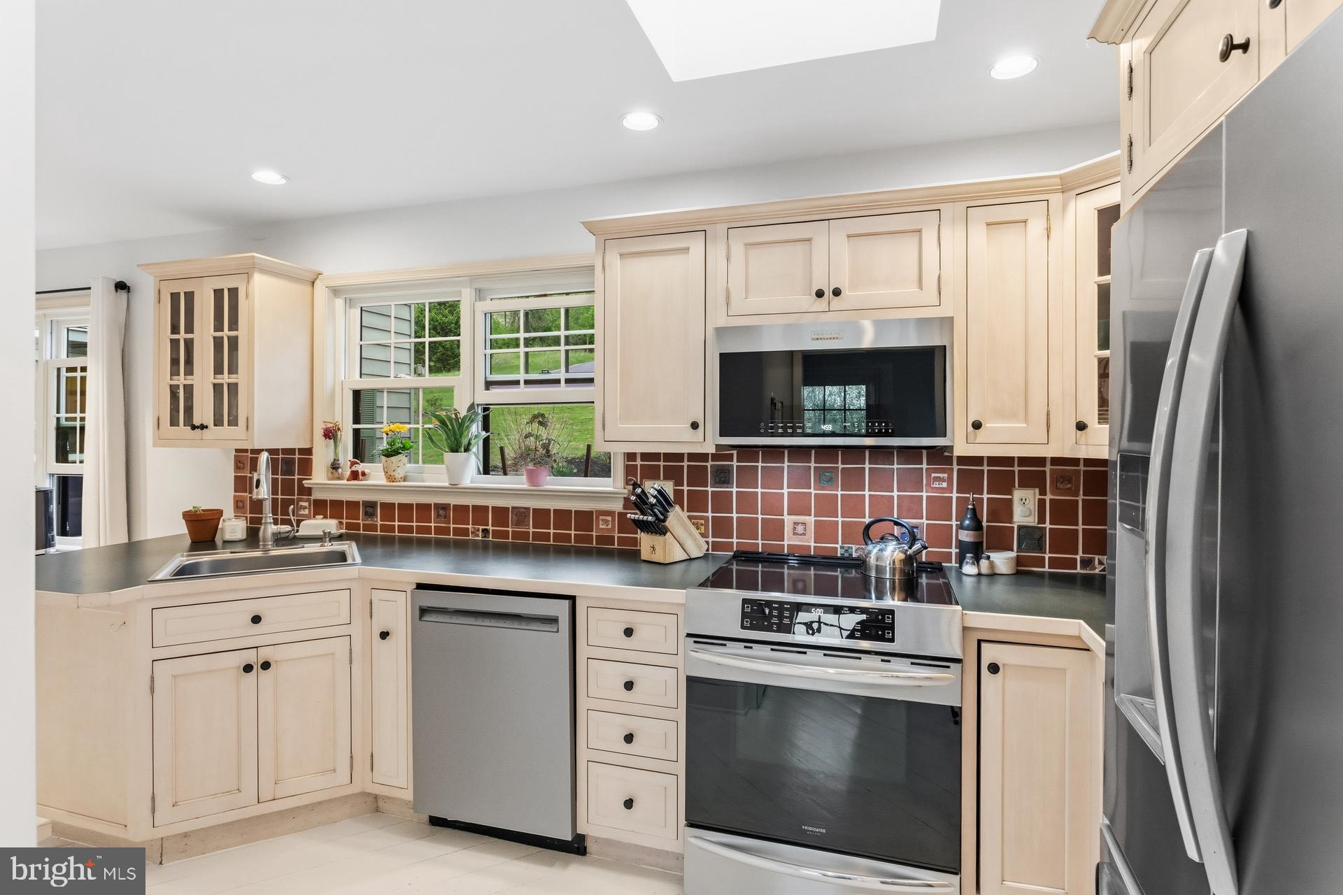 DOYLESTOWN - Residential