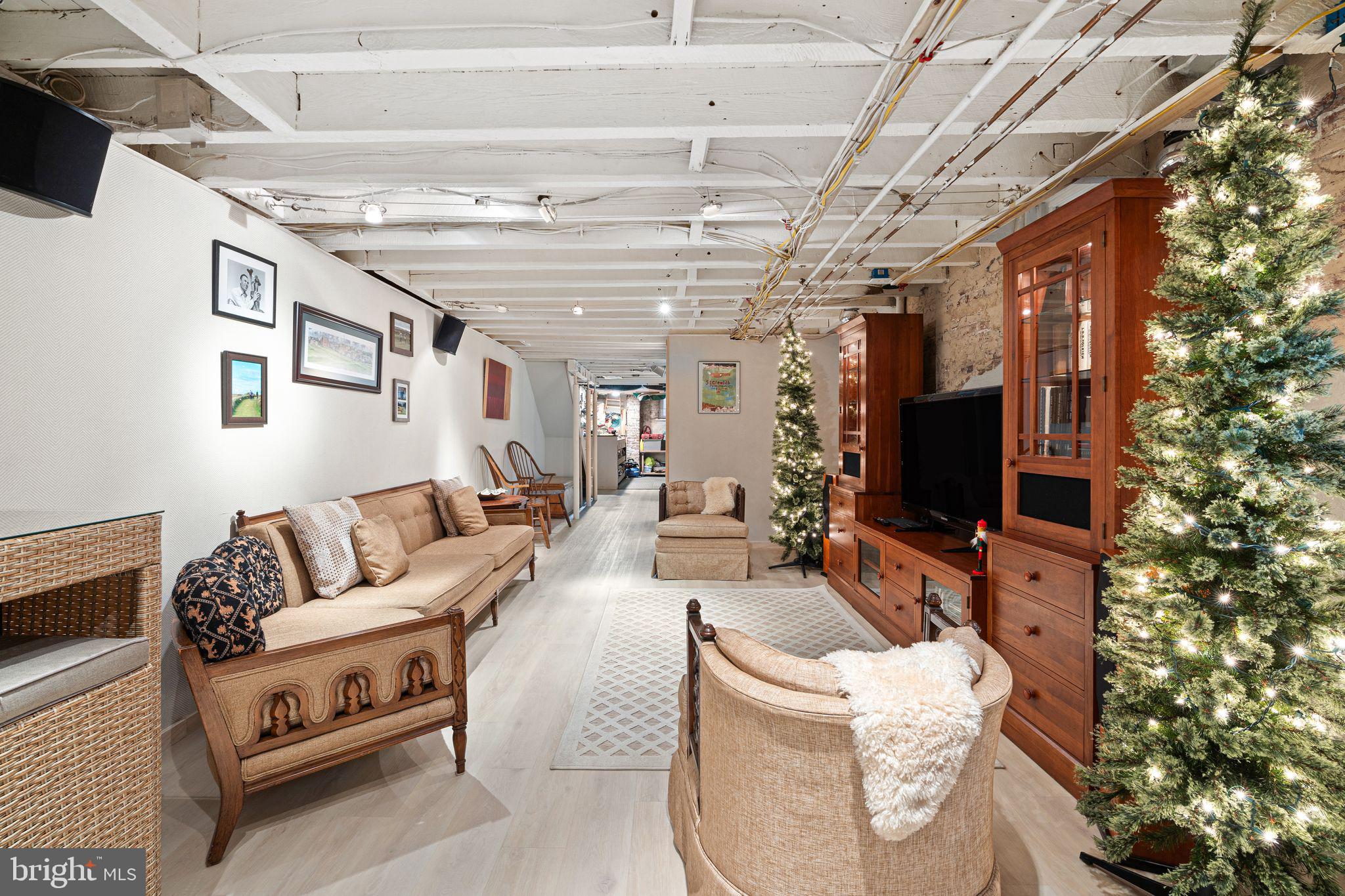 FRANCISVILLE - Residential