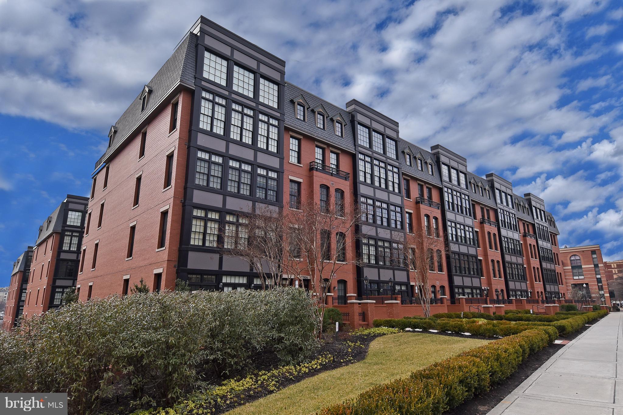 1700 CLARENDON BOULEVARD 133