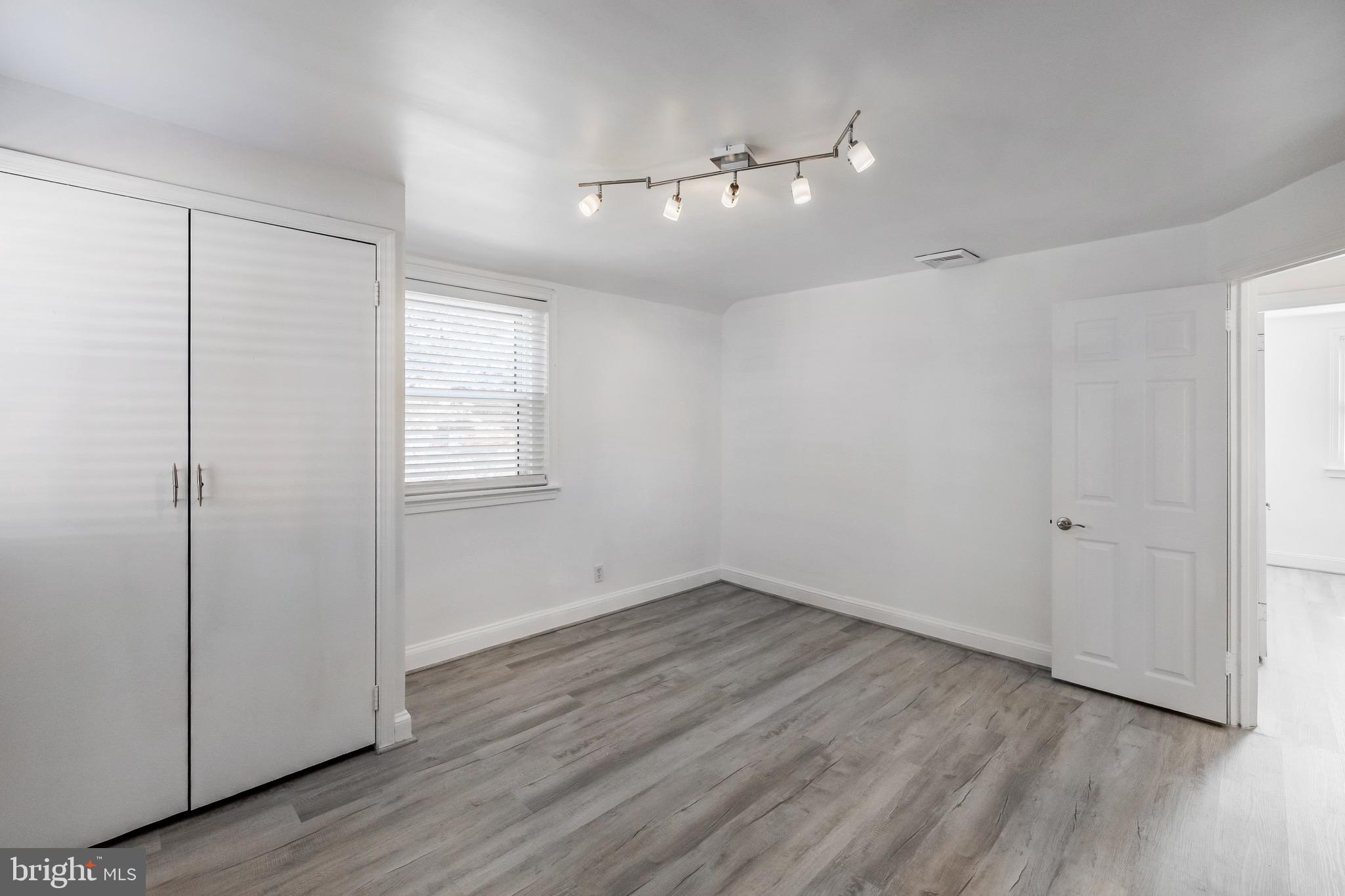 KIRKLYN - Residential