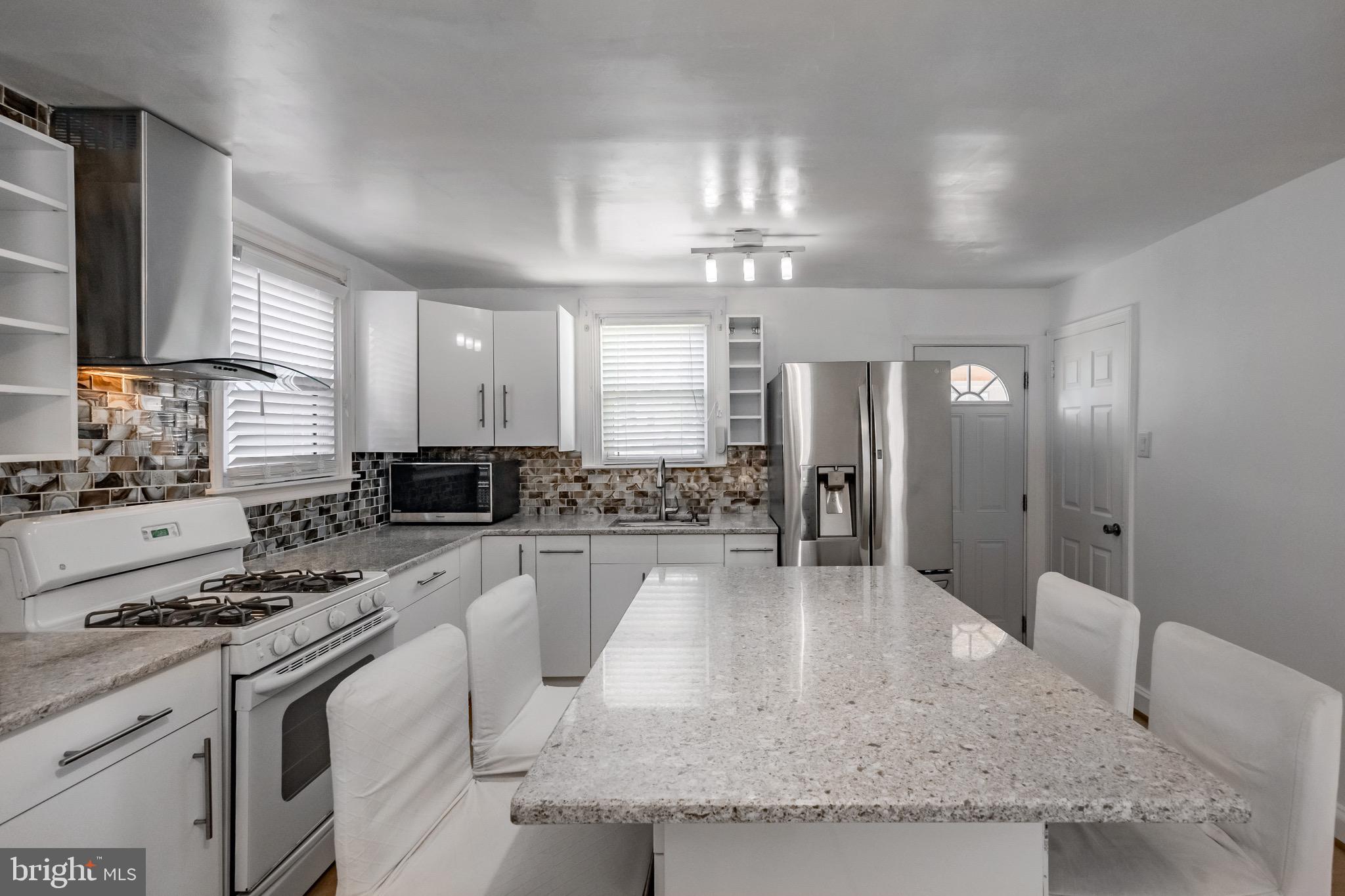 KIRKLYN - Residential