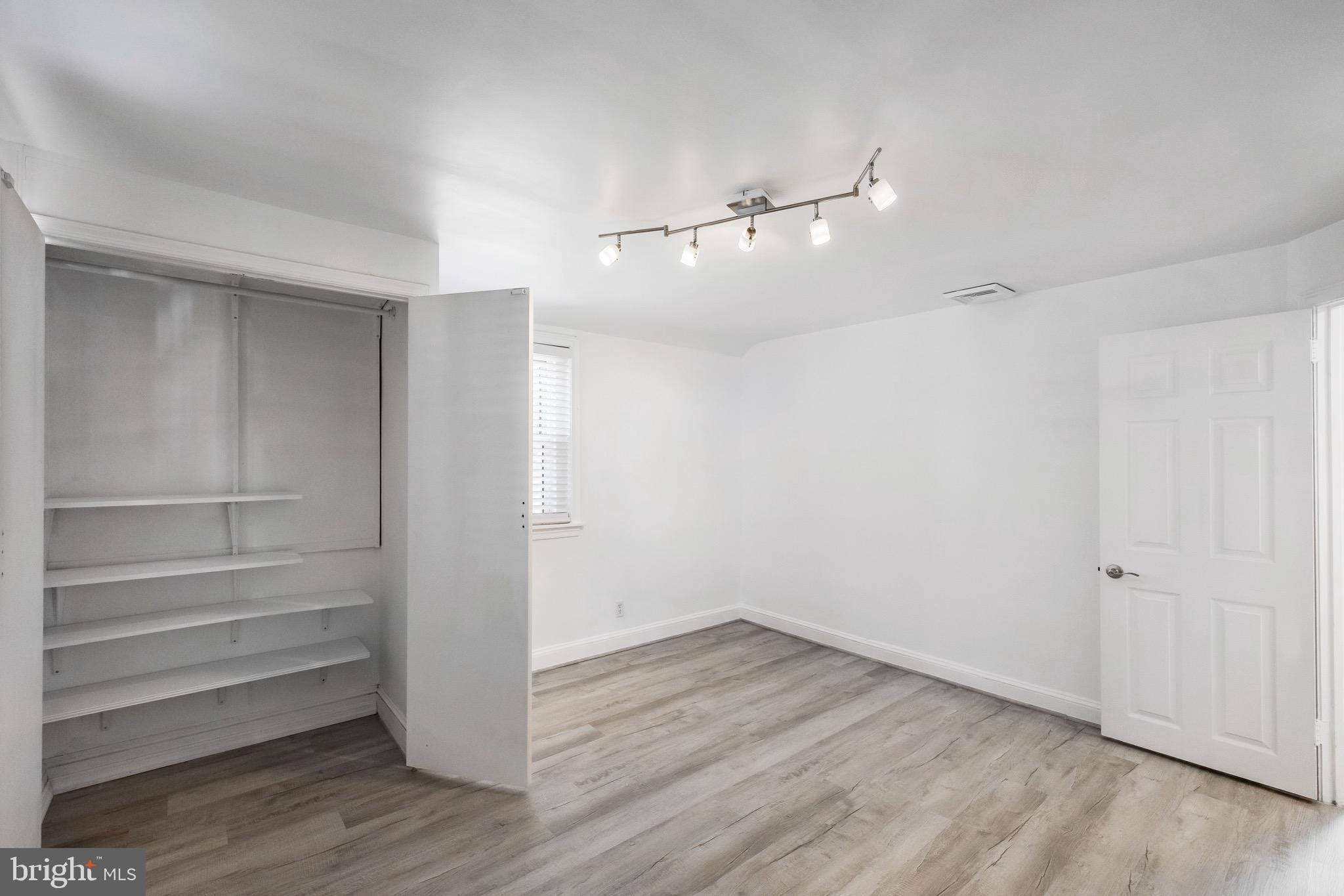 KIRKLYN - Residential