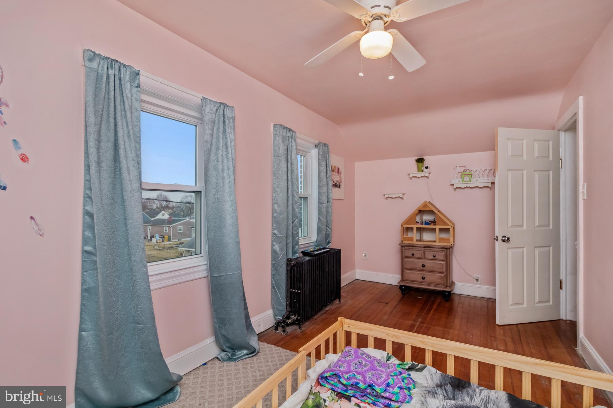 ARUNDEL GARDENS - Residential