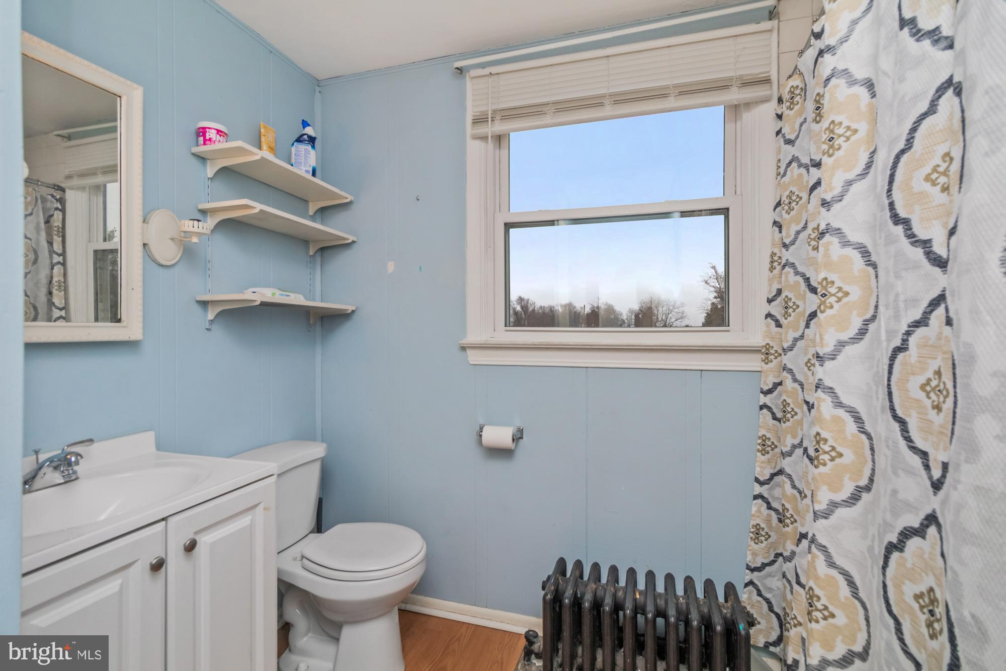 ARUNDEL GARDENS - Residential