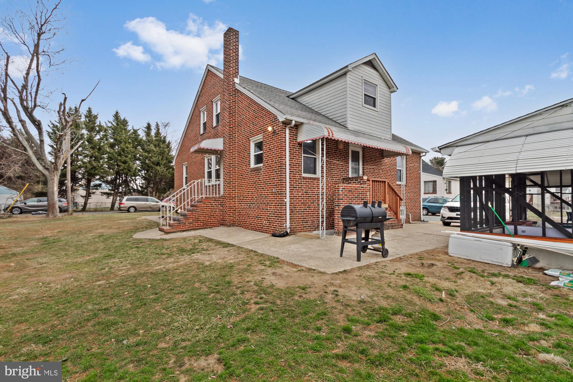 ARUNDEL GARDENS - Residential