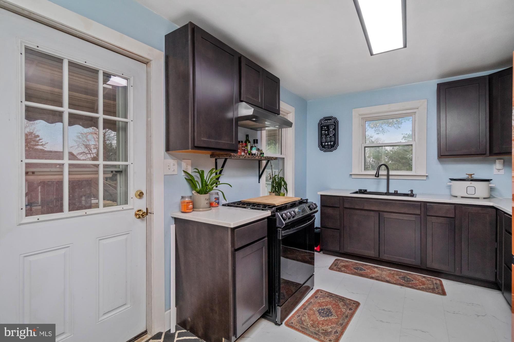 ARUNDEL GARDENS - Residential