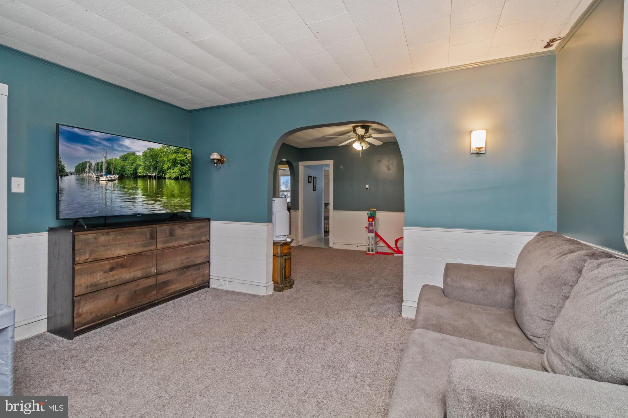 ARUNDEL GARDENS - Residential