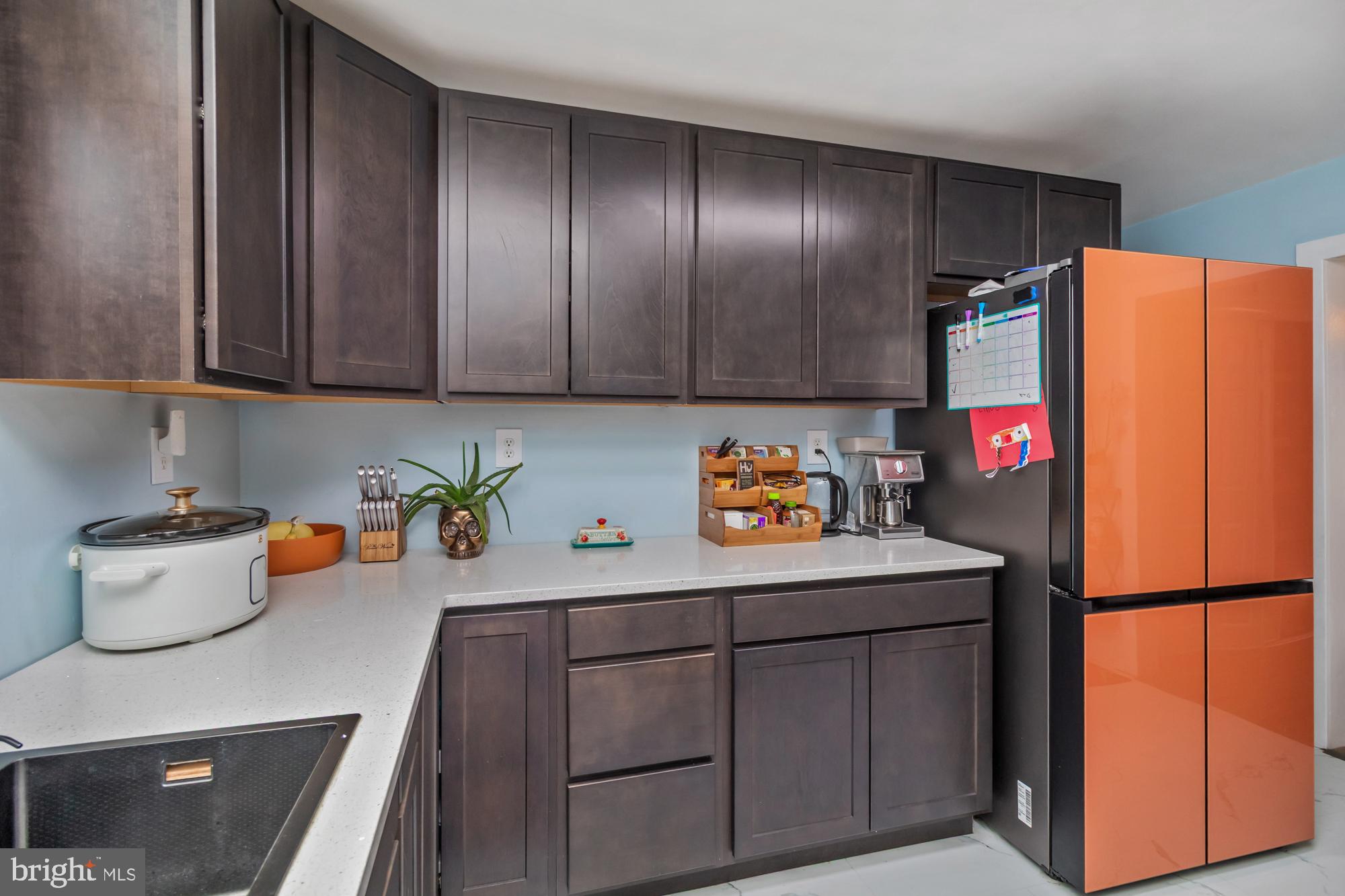 ARUNDEL GARDENS - Residential