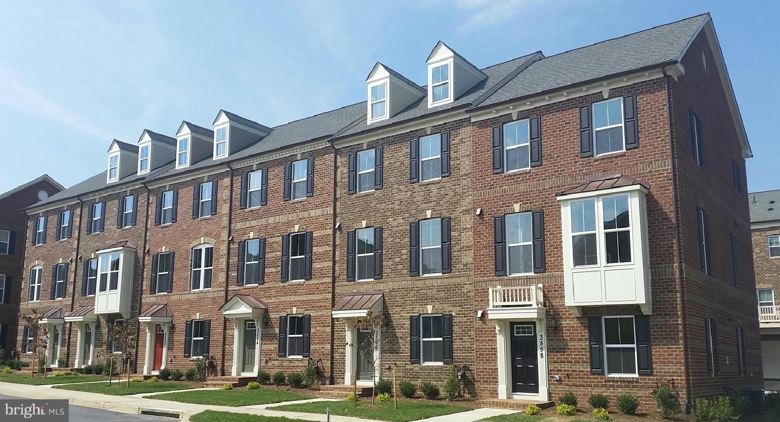 HOWARD SQUARE - Residential