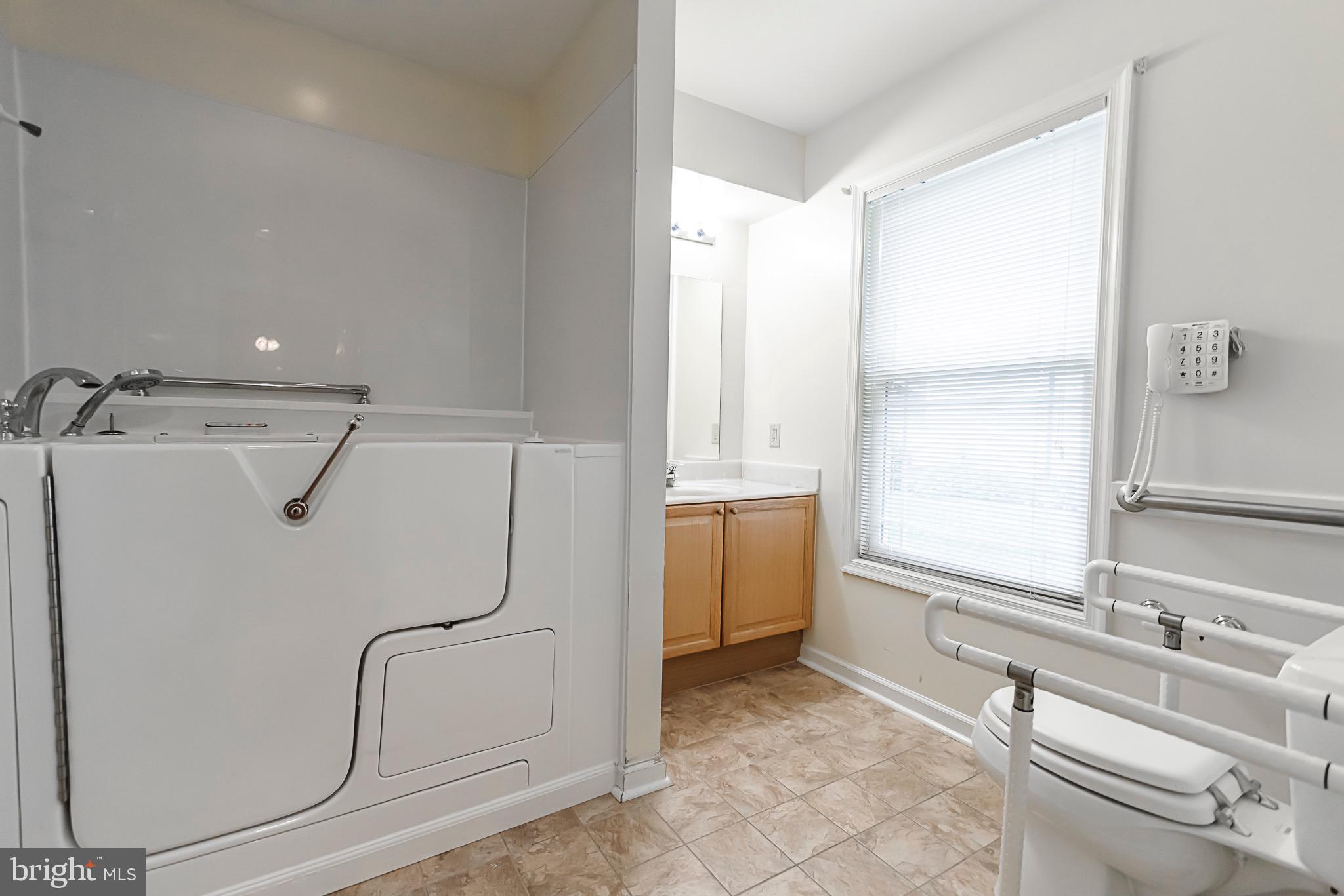 LOCUST HILL - Residential