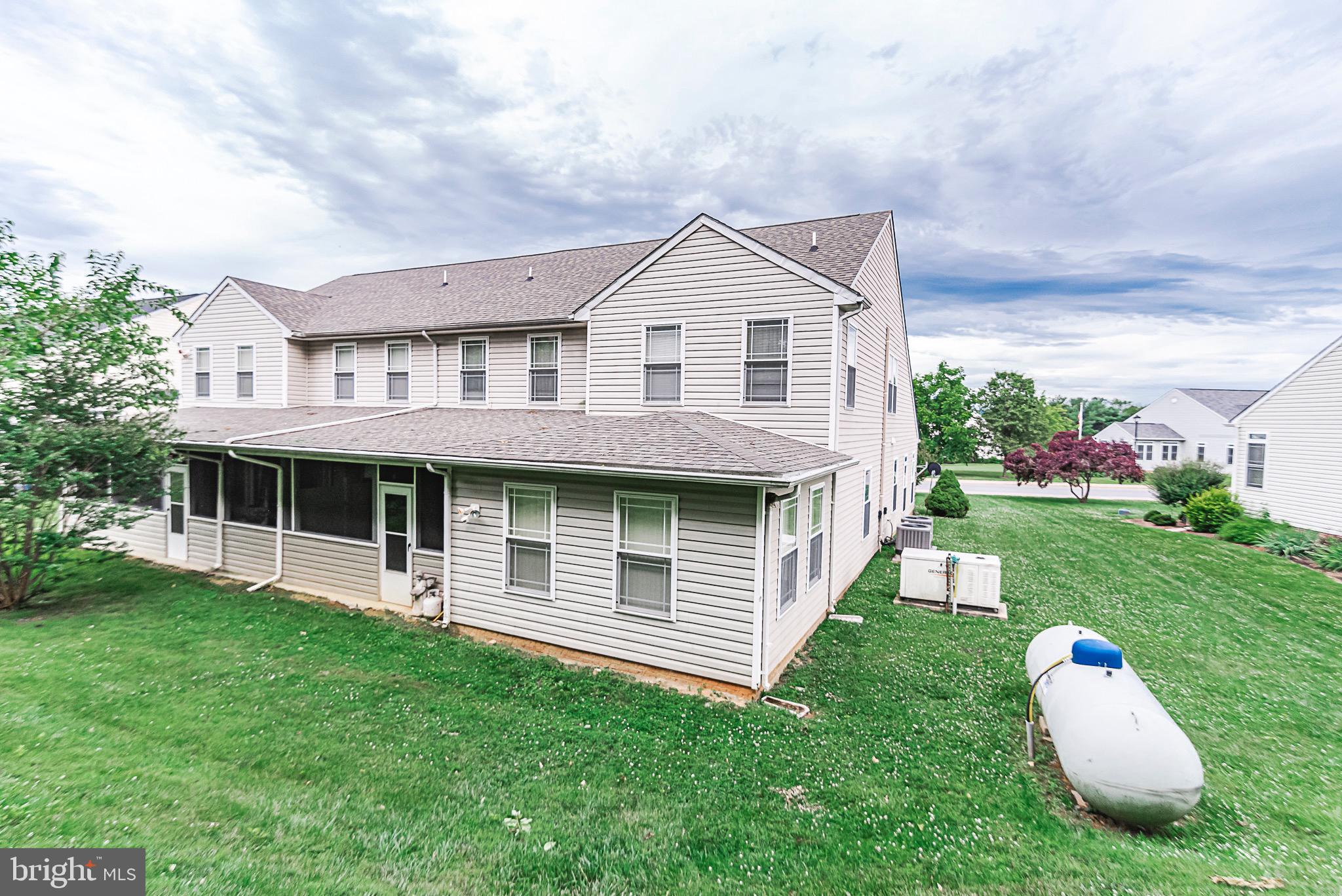 LOCUST HILL - Residential