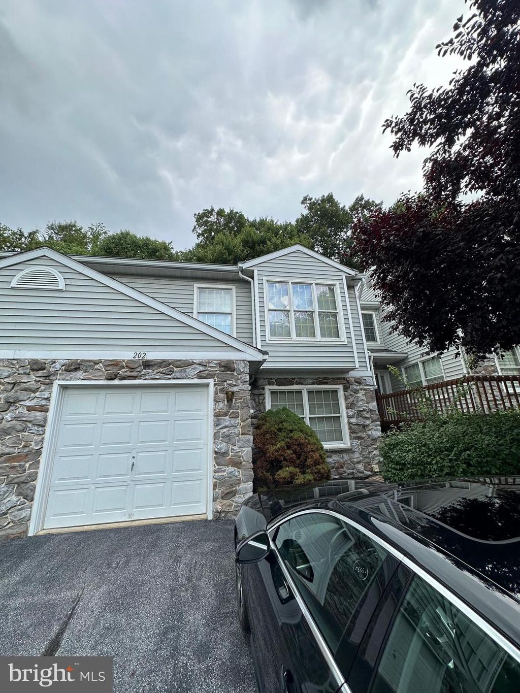 Photo of 202 MOUNTAINSTONE DR, ELIZABETHTOWN, PA 17022 (MLS # PALA2038320)