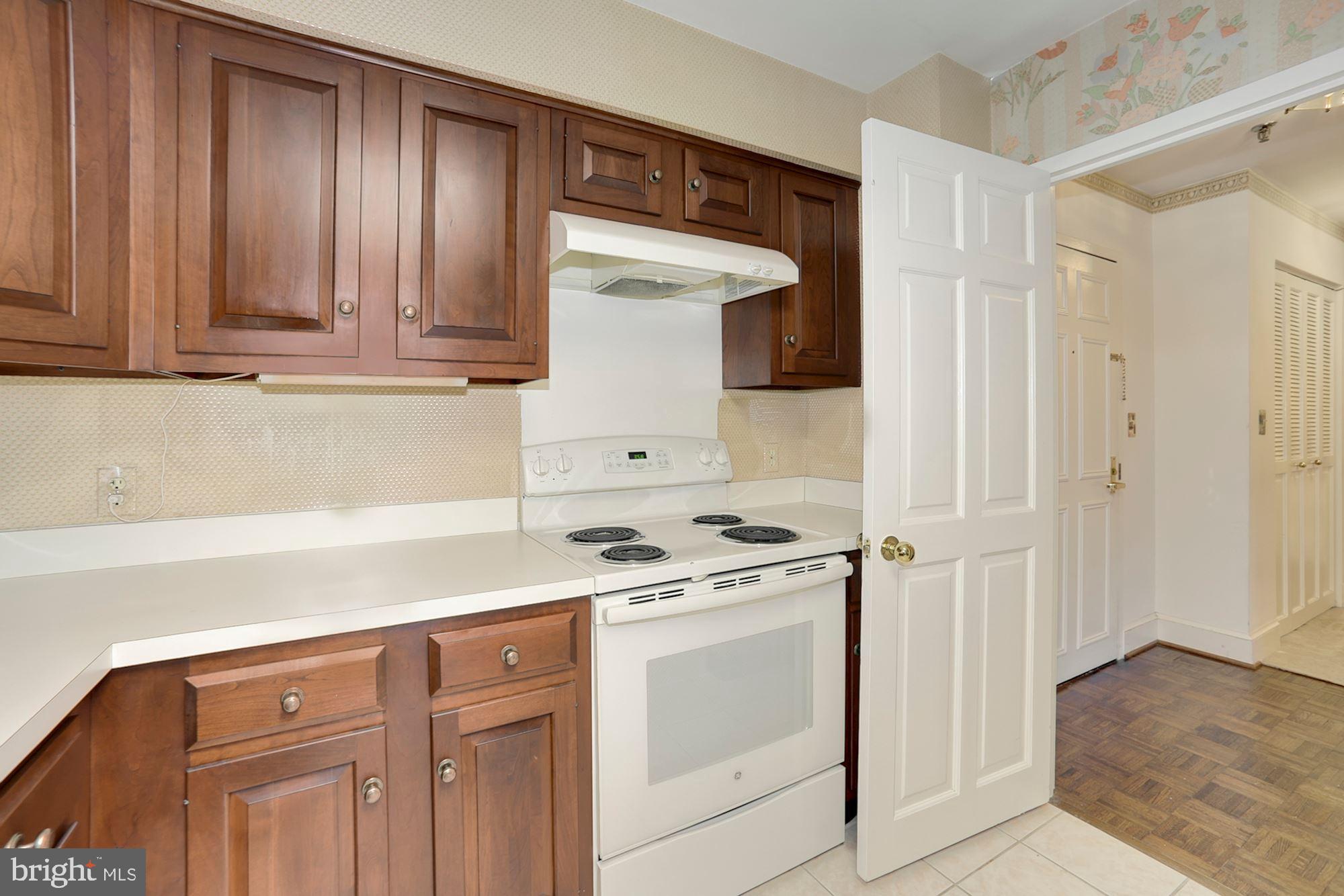 8101 CONN AVE - Residential