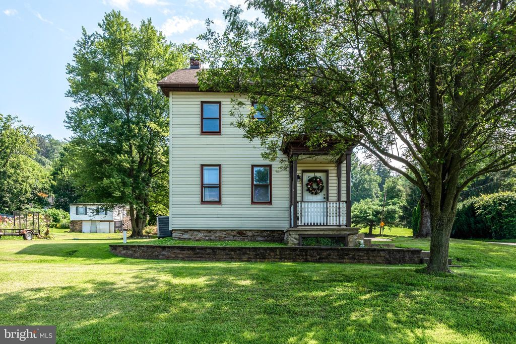 Photo of 1868 Water Street, WASHINGTON BORO, PA 17582 (MLS # PALA2073860)