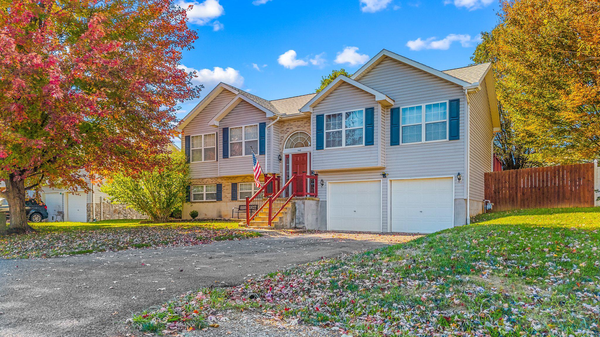 SYCAMORE VILLAGE - Residential