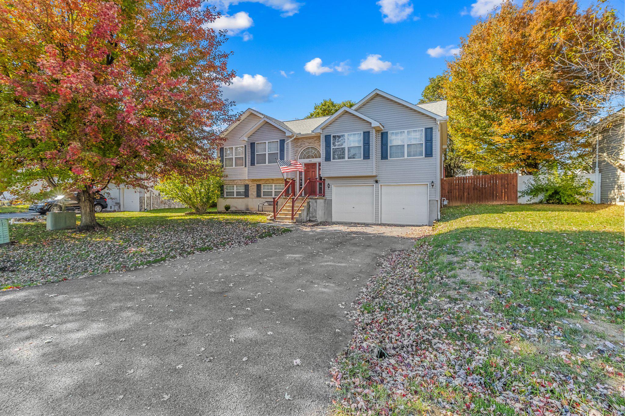 SYCAMORE VILLAGE - Residential