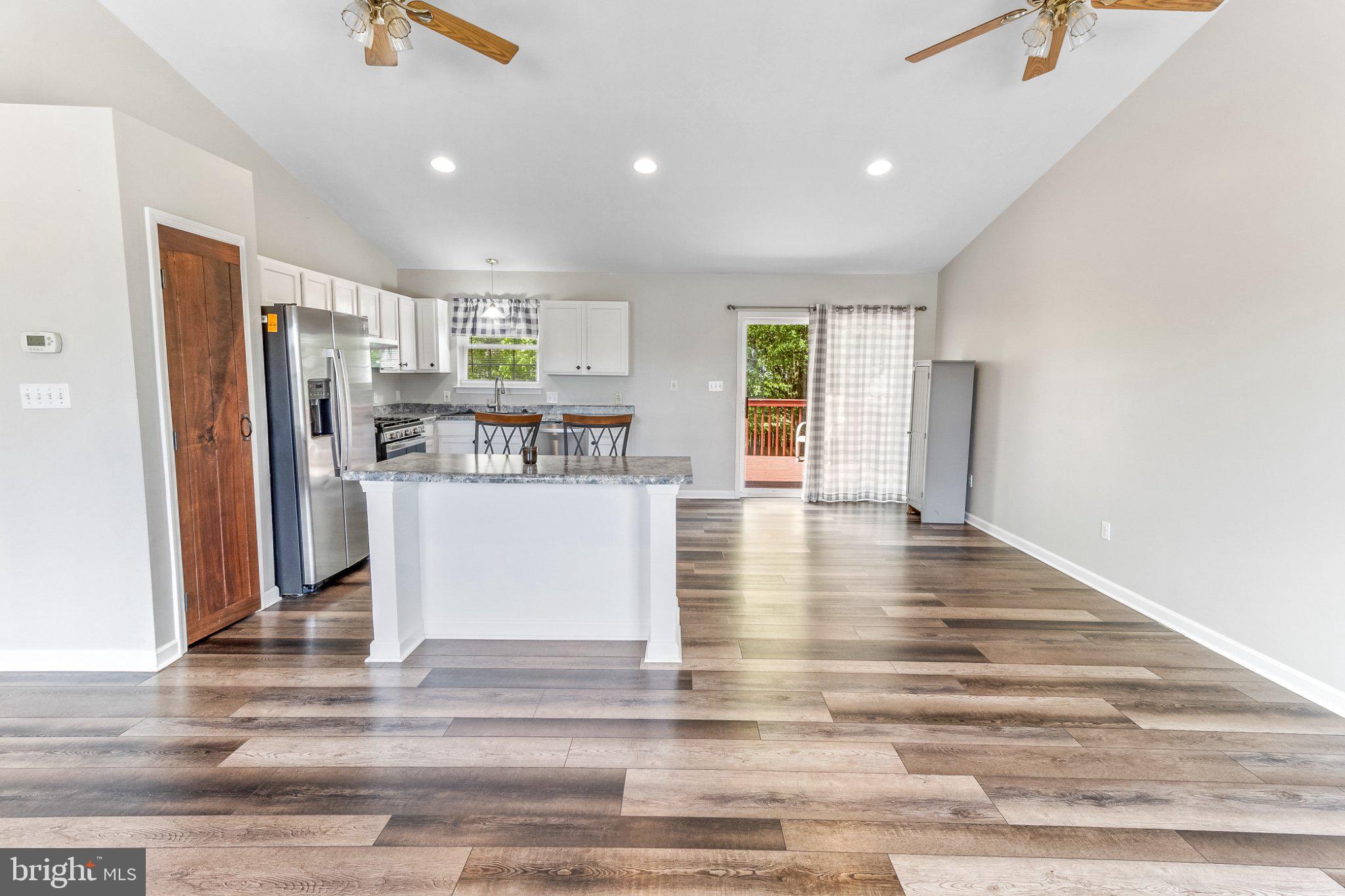 SYCAMORE VILLAGE - Residential