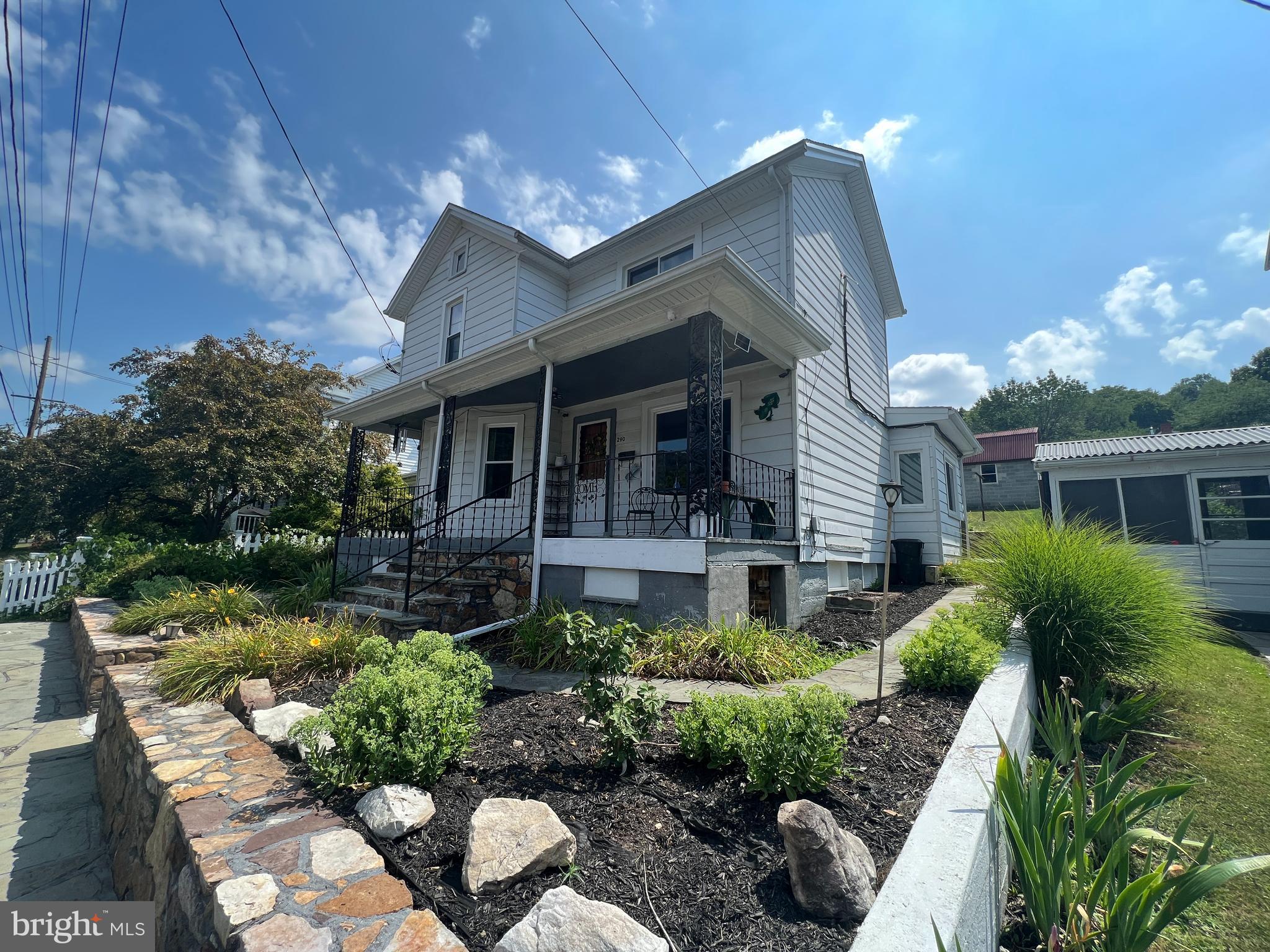 CROSSFIELD ADDITION - Residential