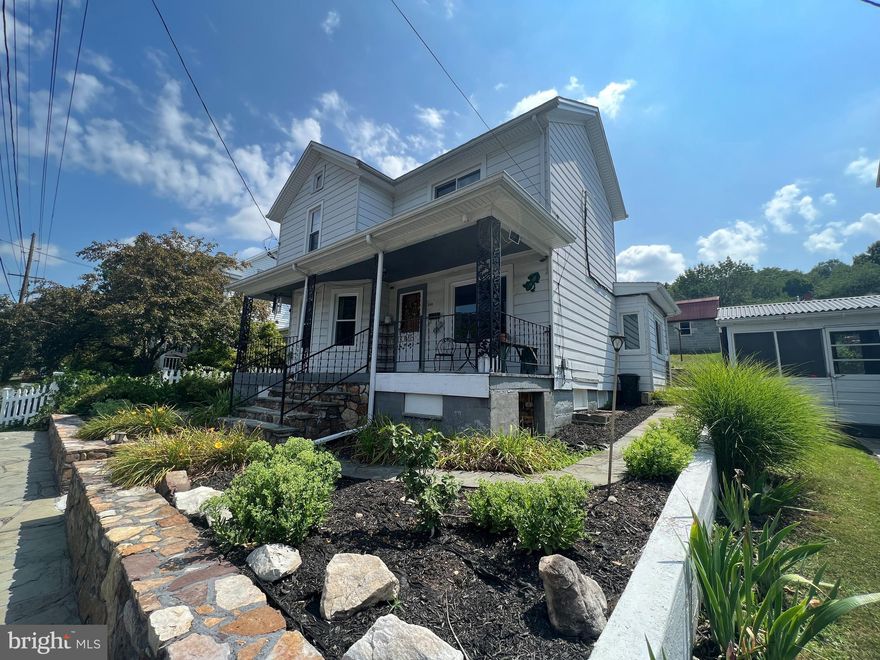 Welcome to 290 Harrison Avenue! This charming 3-bedroom, 1.5-bathroom house, Situated on a nice lot in town, this property offers a cozy and comfortable living experience. As you step inside, you'll immediately notice the abundance of natural light that fills the space, yet still having privacy with the tint, thanks to the new TRIPLE PANE tinted windows. These windows also provide excellent insulation, keeping your energy costs low. The split unit heating and cooling system ensures that you can enjoy a comfortable indoor temperature all year round. This property also features an outdoor storage building and a partial basement, providing ample space for all your storage needs. The tiled bathroom floors add a touch of elegance, while the double vanity offers convenience for busy mornings. And let's not forget about the clawfoot tub. Don't miss out on this opportunity to make 290 Harrison Avenue your next home. Schedule a showing today and see for yourself all that this property has to offer.