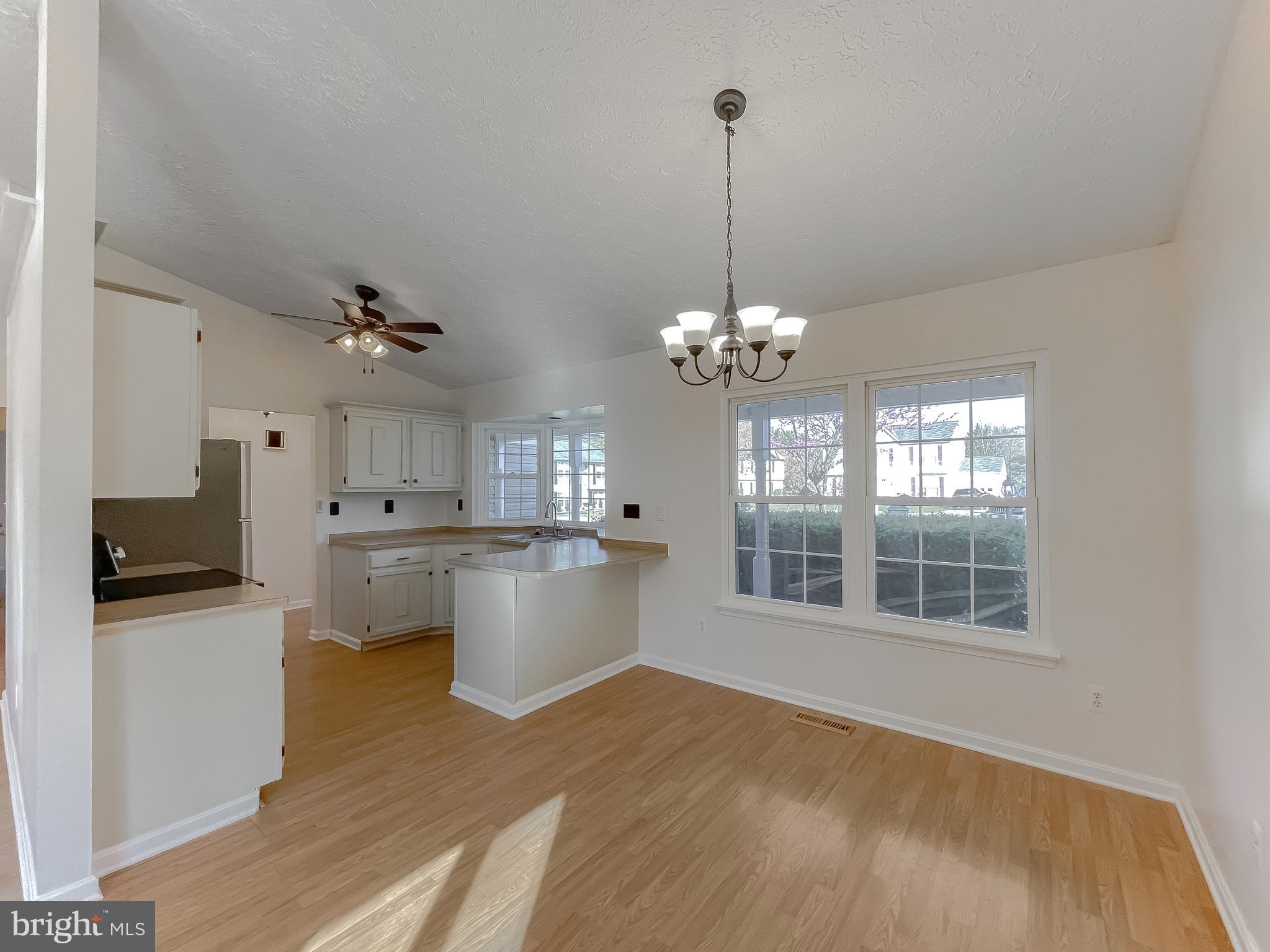 ST CHARLES HUNTINGTON - Residential