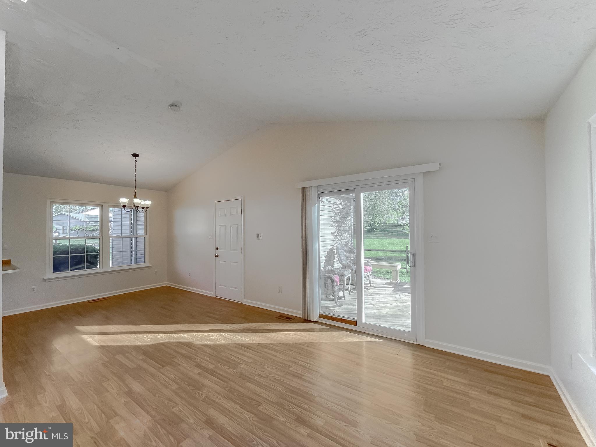 ST CHARLES HUNTINGTON - Residential