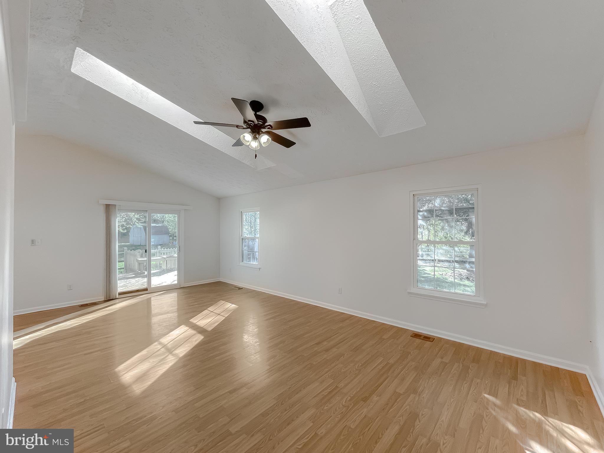 ST CHARLES HUNTINGTON - Residential