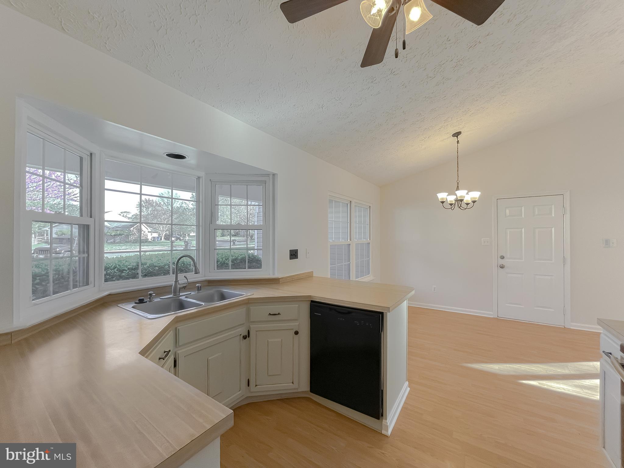 ST CHARLES HUNTINGTON - Residential