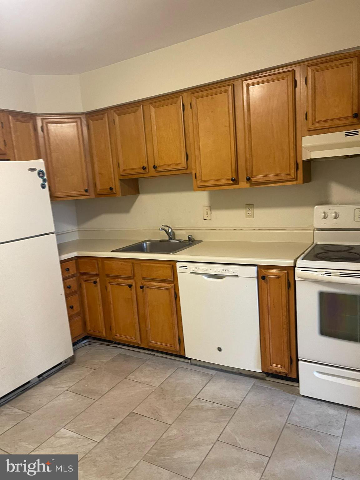 CATONSVILLE GATEWAY - Residential Lease